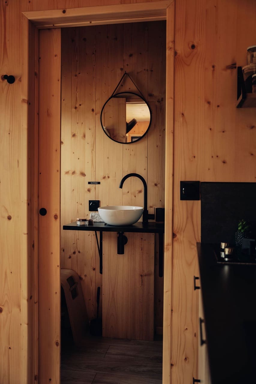 Parcel Tiny House — Séjour au cœur des vignes en Loire à Saint-Étienne — cuisine