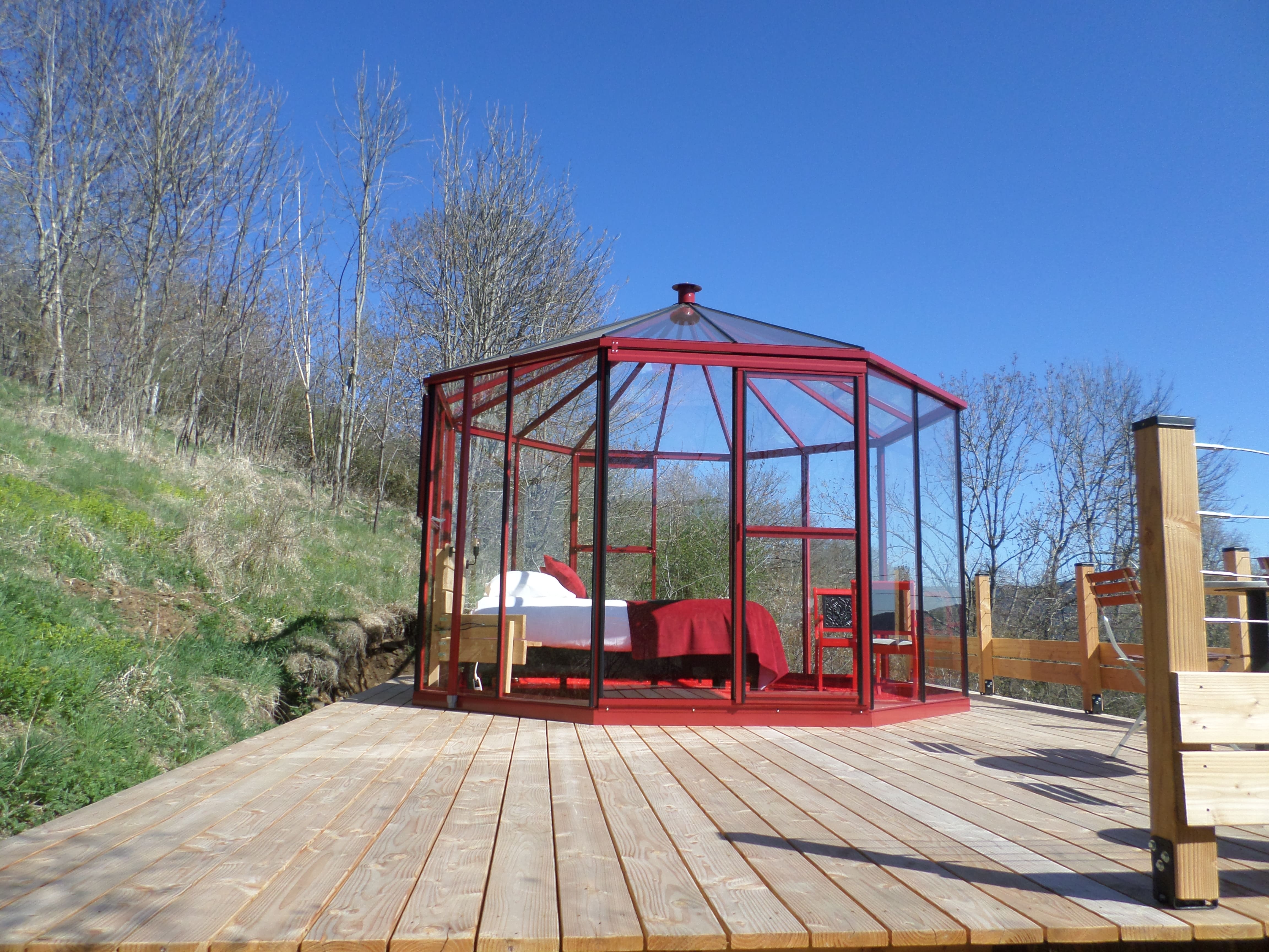 Kiosque Glam : une expérience sensorielle au cœur des Alpes à Jaunac — salle de bain