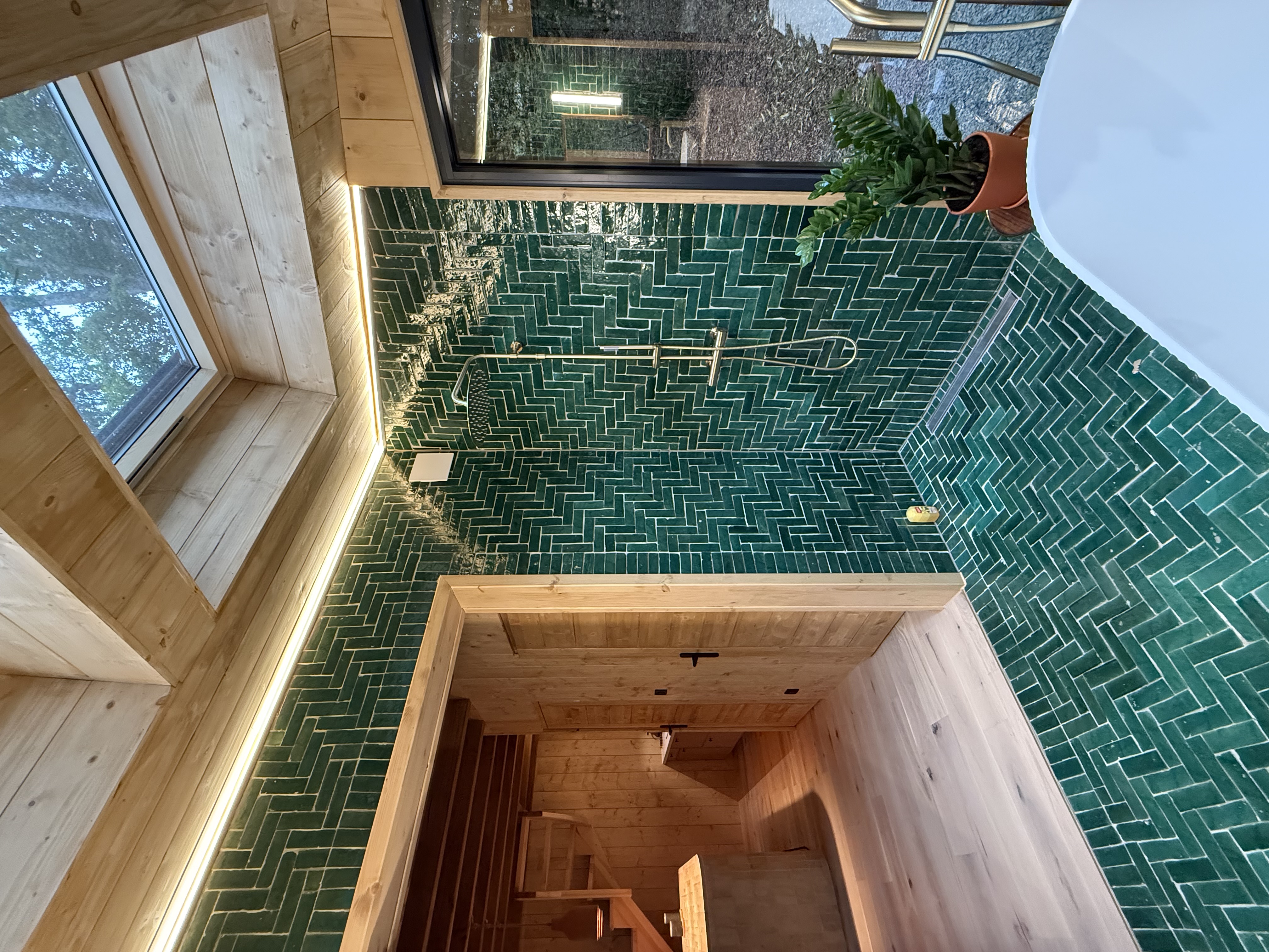 Ecolodge la Palombière — Cabane sur pilotis avec spa privatif à Gers à Gers — détail architectural