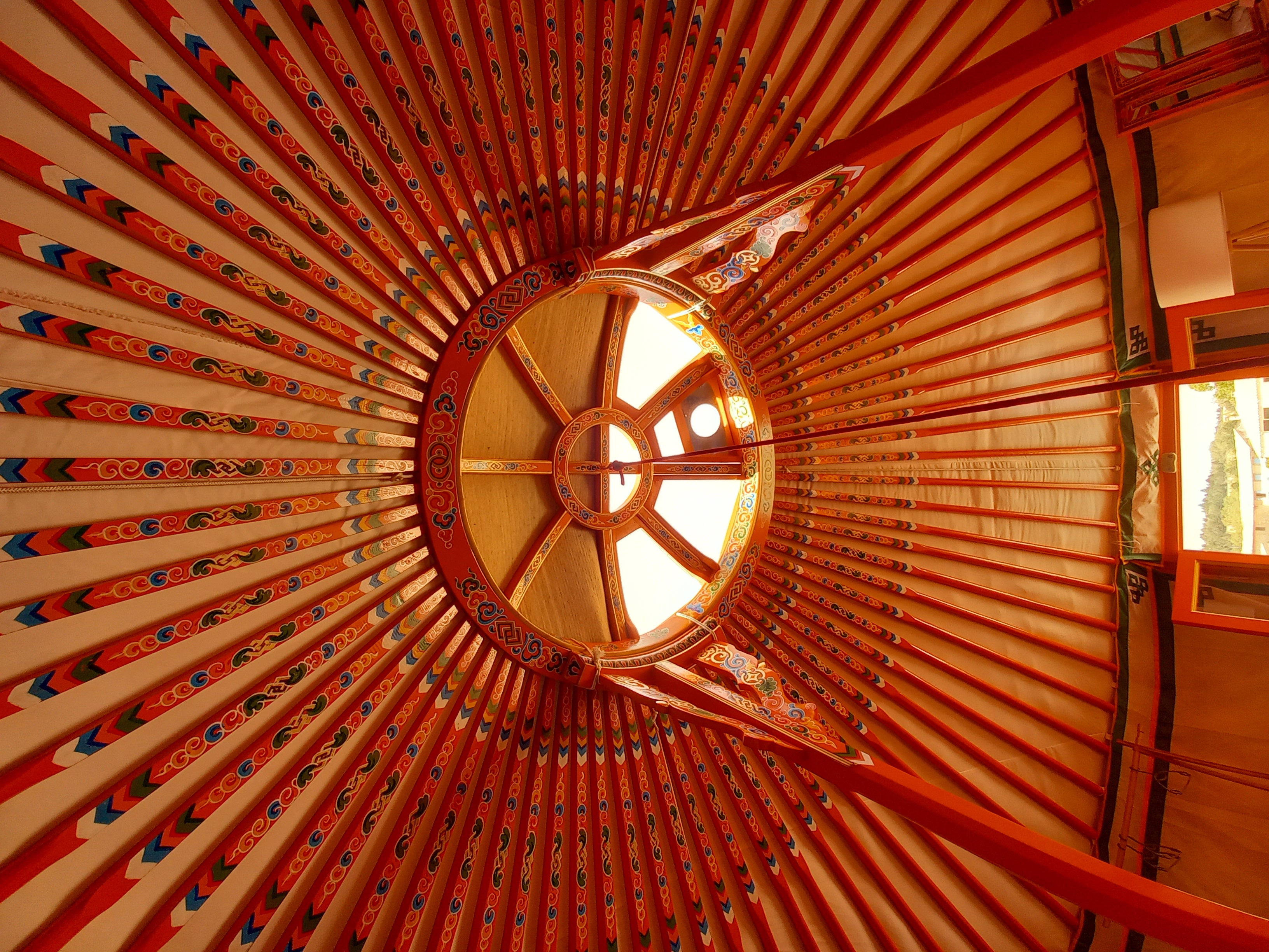 Évasion en Yourte Lavandin 2 : un séjour enchanteur en Provence à Monieux — vue intérieure