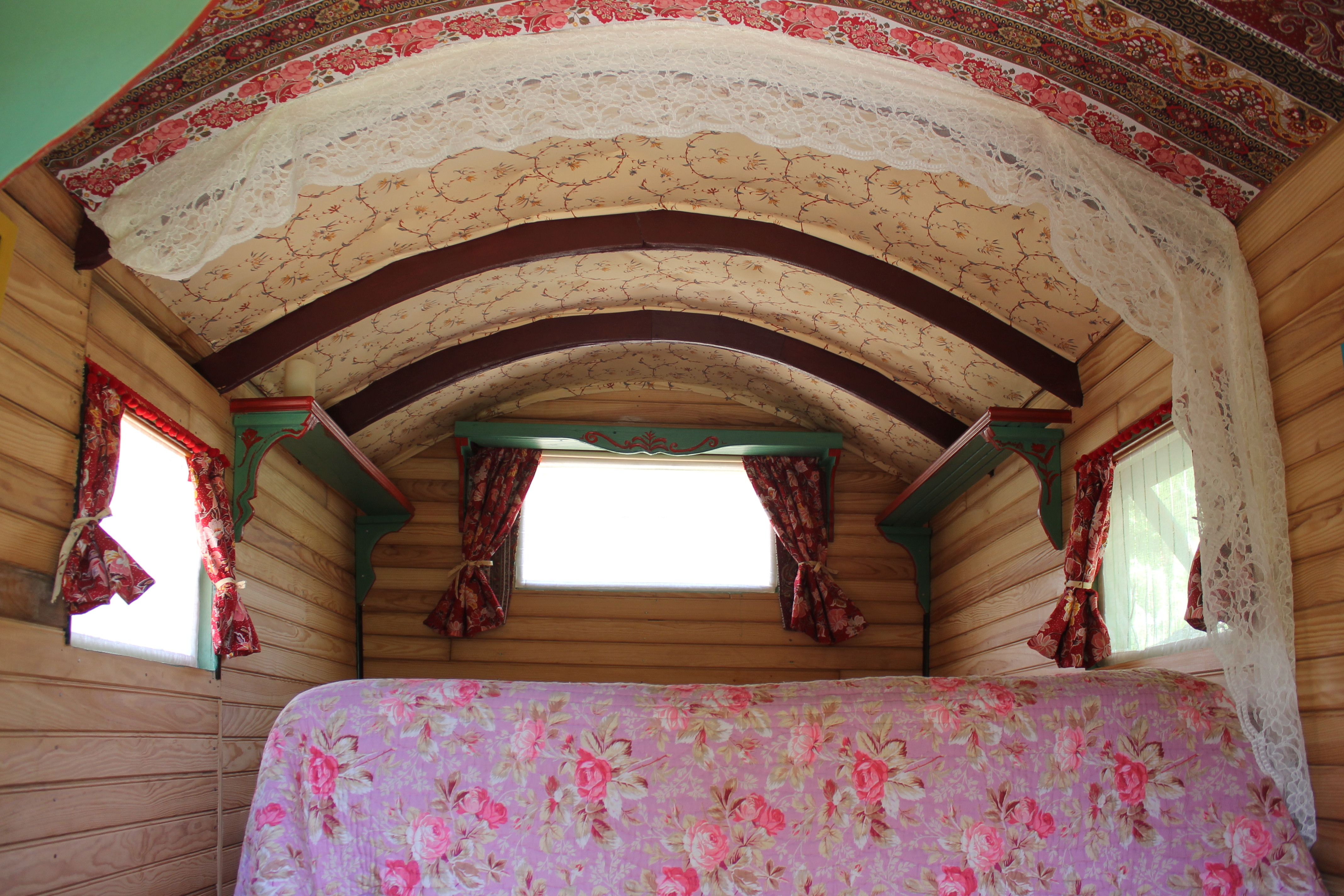 La Roulotte Verte — Nuit cocooning avec spa à La ferme Blandine à La Valette-du-Var — cuisine