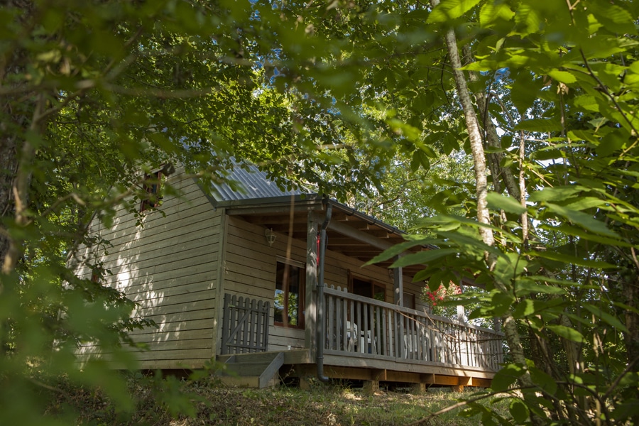 Chalet en bois de style néo-zélandais : une évasion en Aquitaine à Biron — salle de bain
