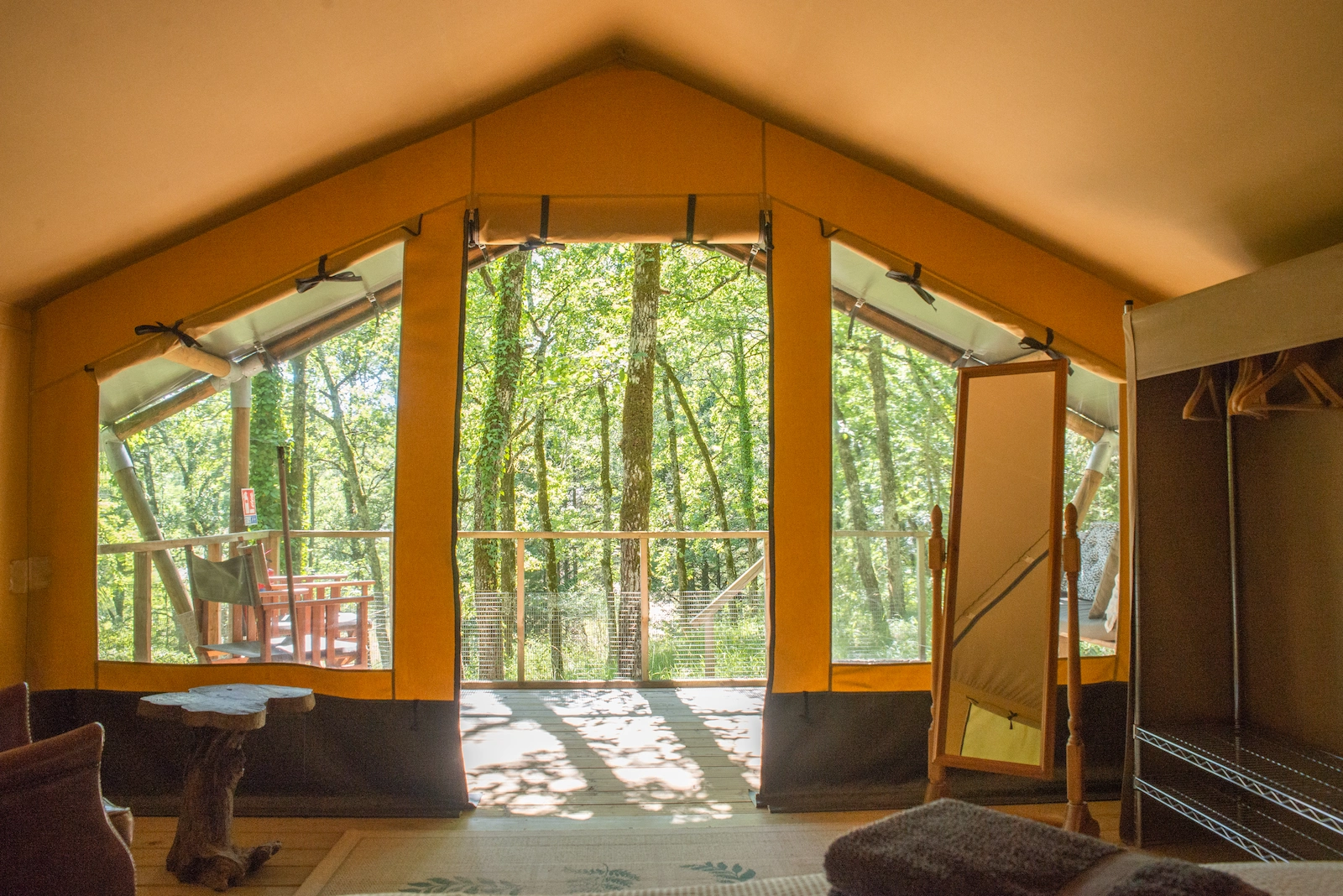 Shimoni — Tente luxueuse avec spa à Tarn-et-Garonne à Varen — environnement naturel