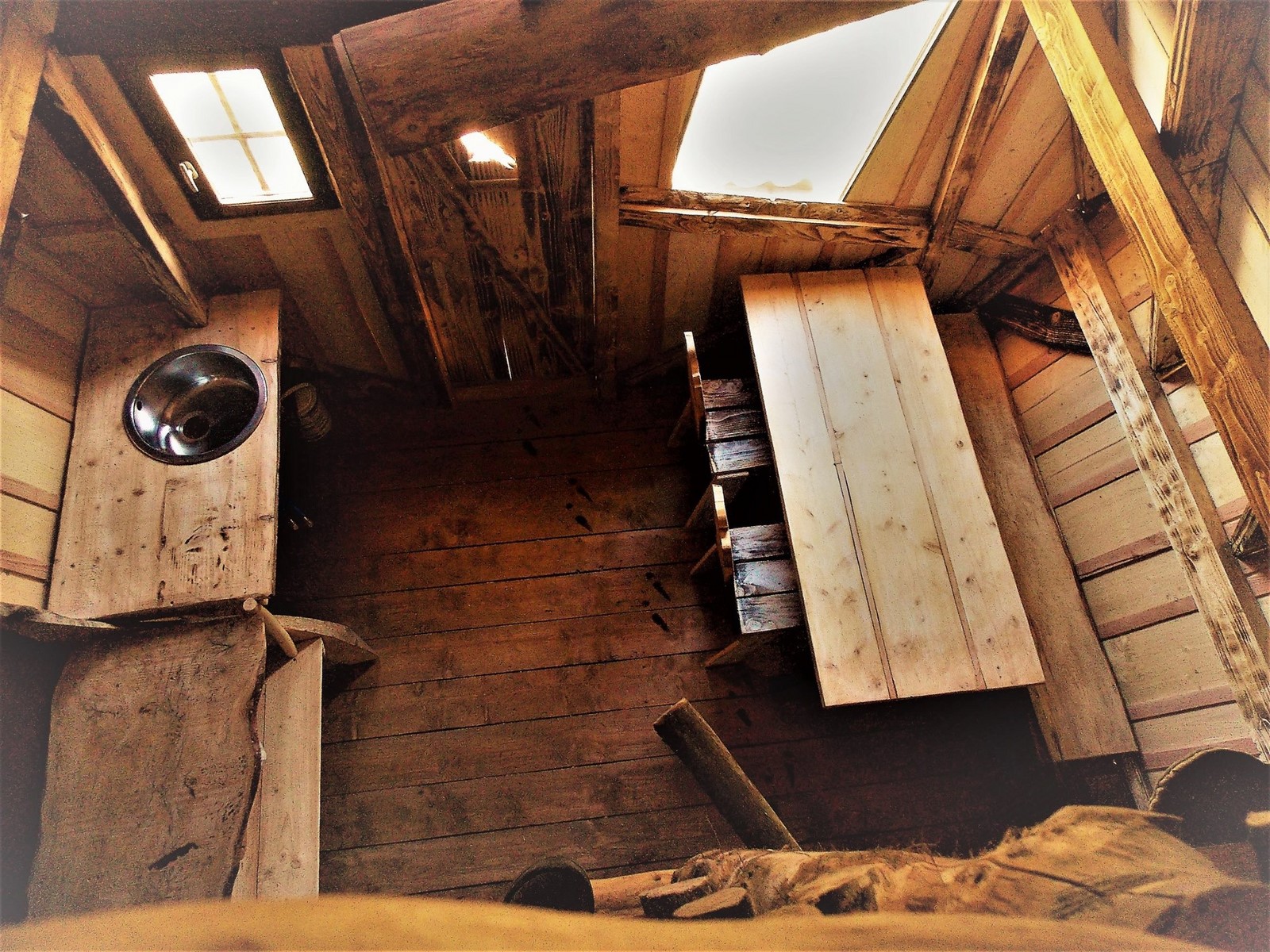 Faerie — Cabane en bois avec spa à La Roche D'Ully à La Roche D'Ully — vue intérieure