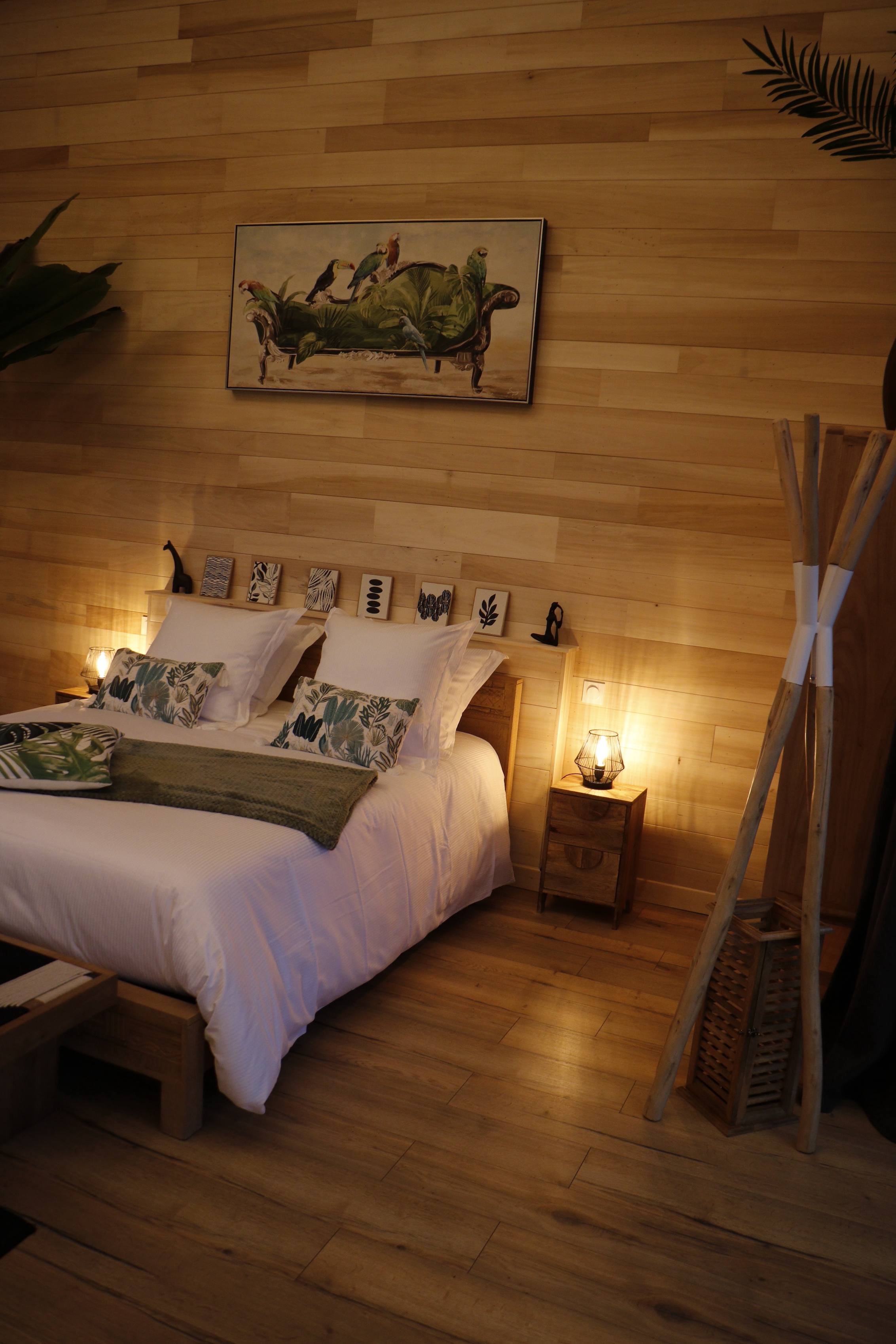 Cocoon Borneo : une cabane sur pilotis au cœur de l'Aveyron à Naucelle — détail architectural