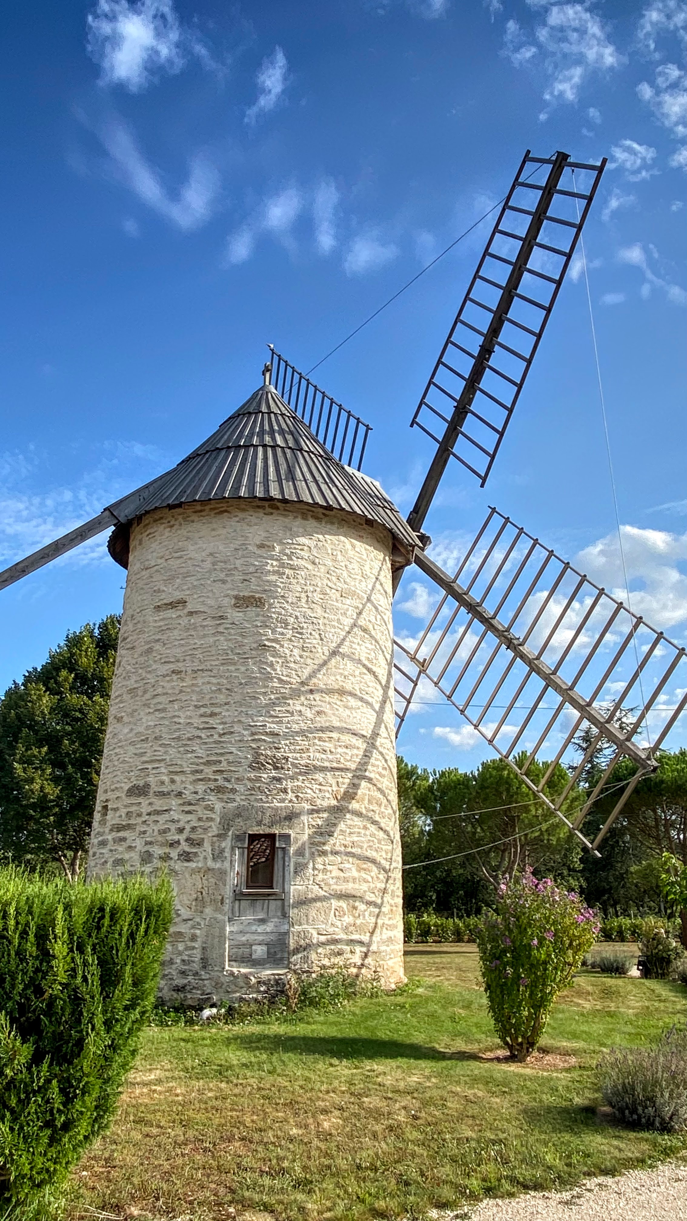 Le moulin de Brunard — Moulin avec jacuzzi à Lot à Aujols — chambre