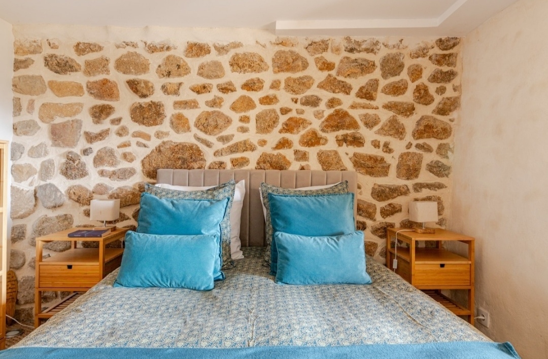 Gîte cocon — Séjour relaxant avec spa à Vernoux-en-Ardèche à Vernoux-en-Ardèche — chambre
