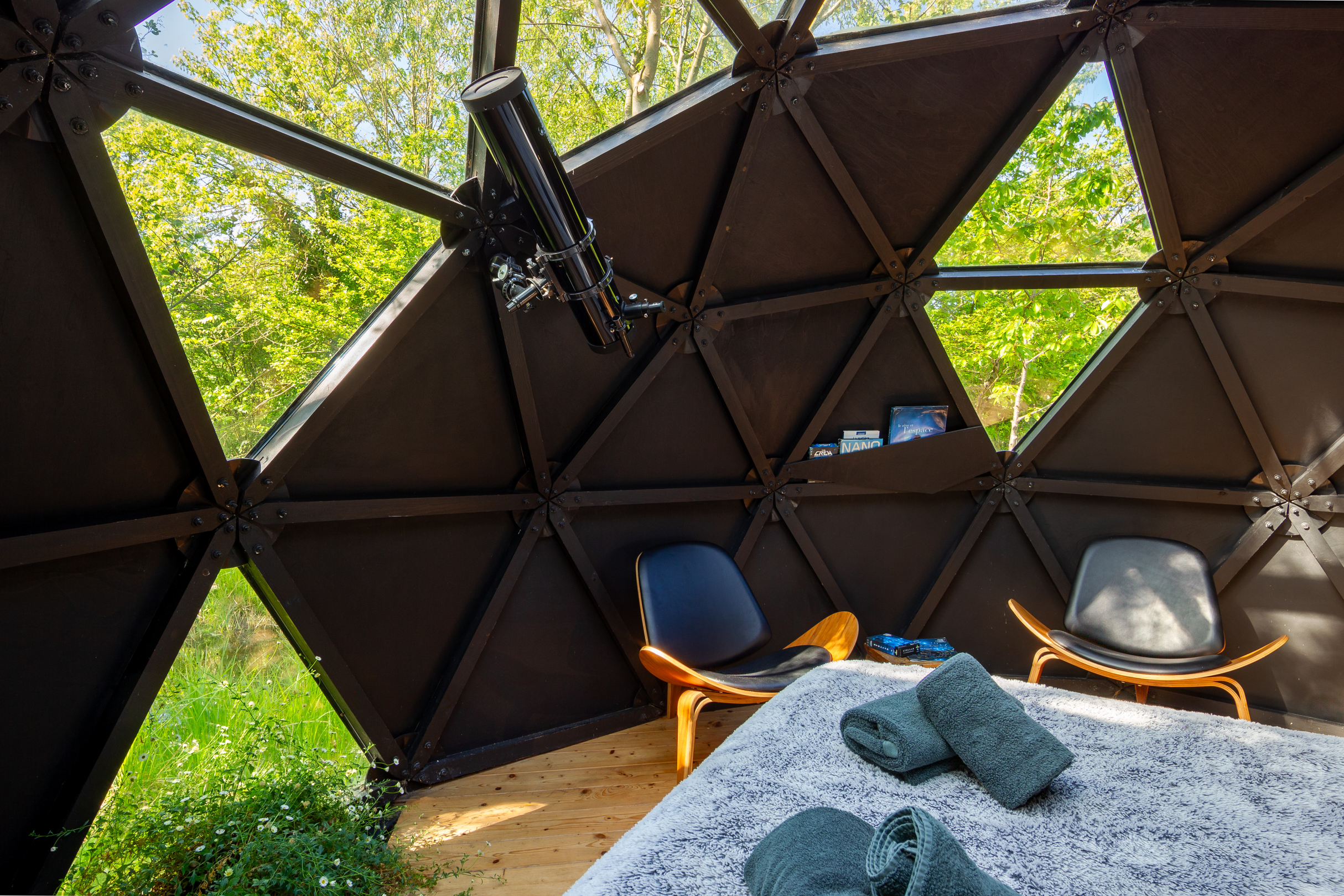 Dôme Etoile — Nuit étoilée avec jacuzzi à Somme à Saint-Quentin-En-Tourmont — détail architectural