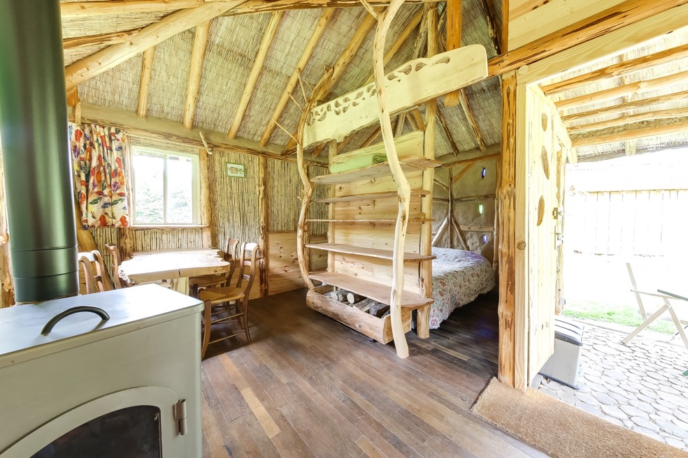 La Cabane en Bois : une immersion au cœur de la Lorraine à Claudon — vue depuis la terrasse