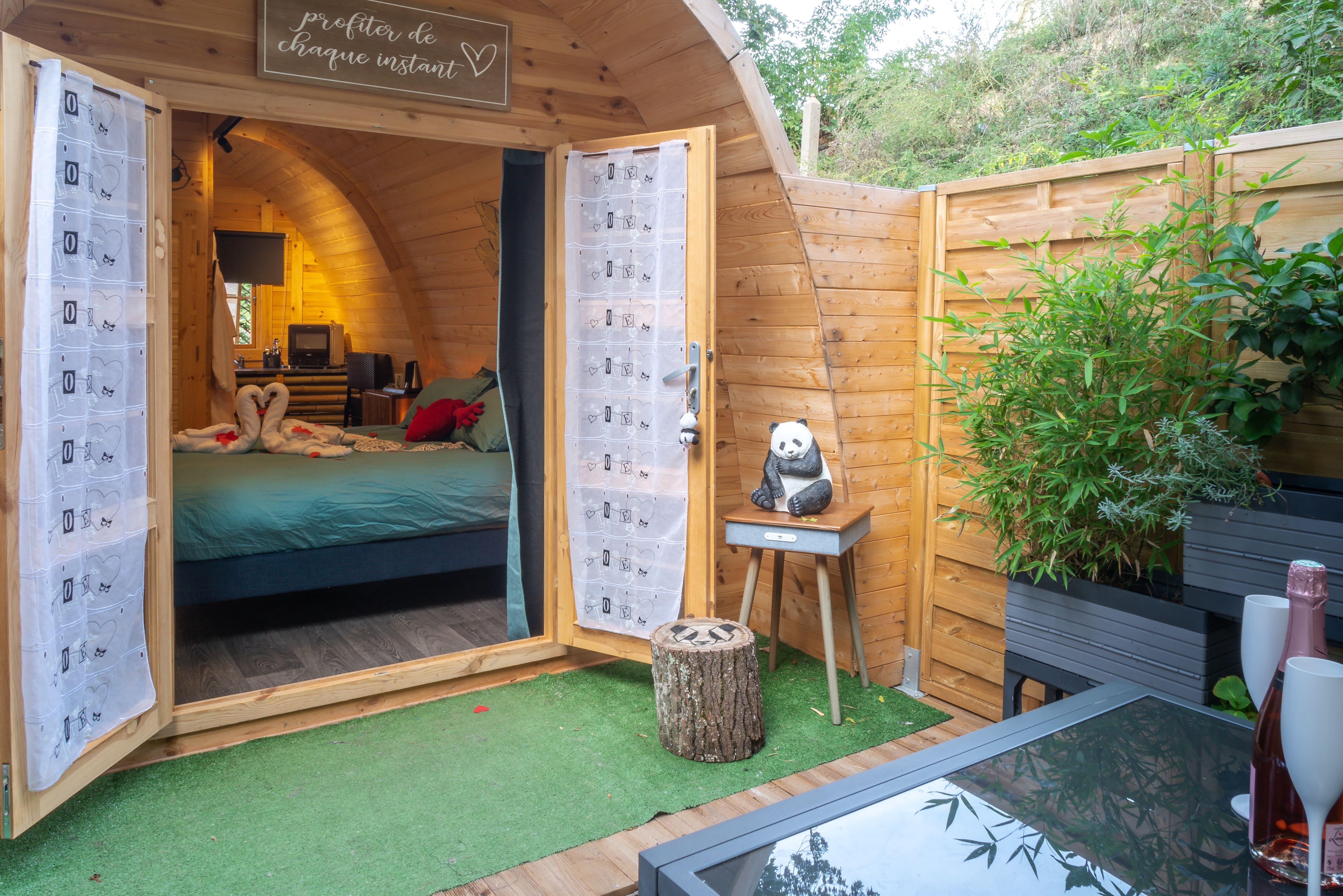 La Cabane du Panda & Spa : une expérience unique en Auvergne — Cabane à Abrest