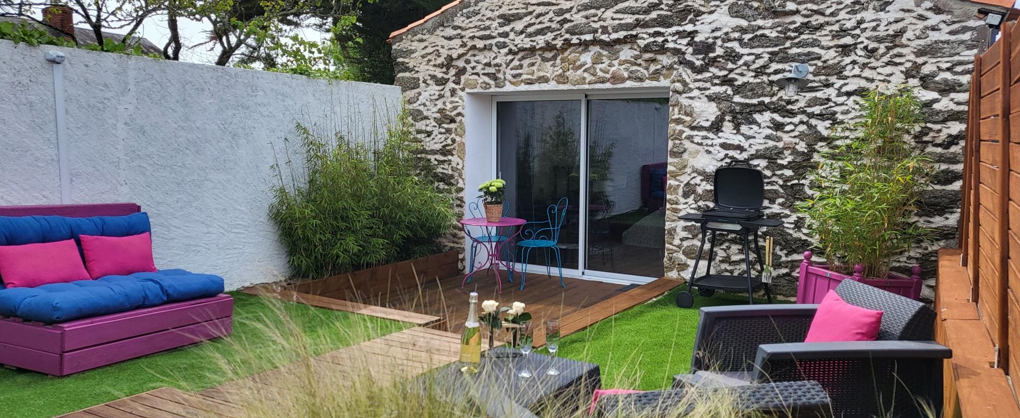 Évasion sensorielle au Love Home & Balnéo à Bois De Céné — espace de vie