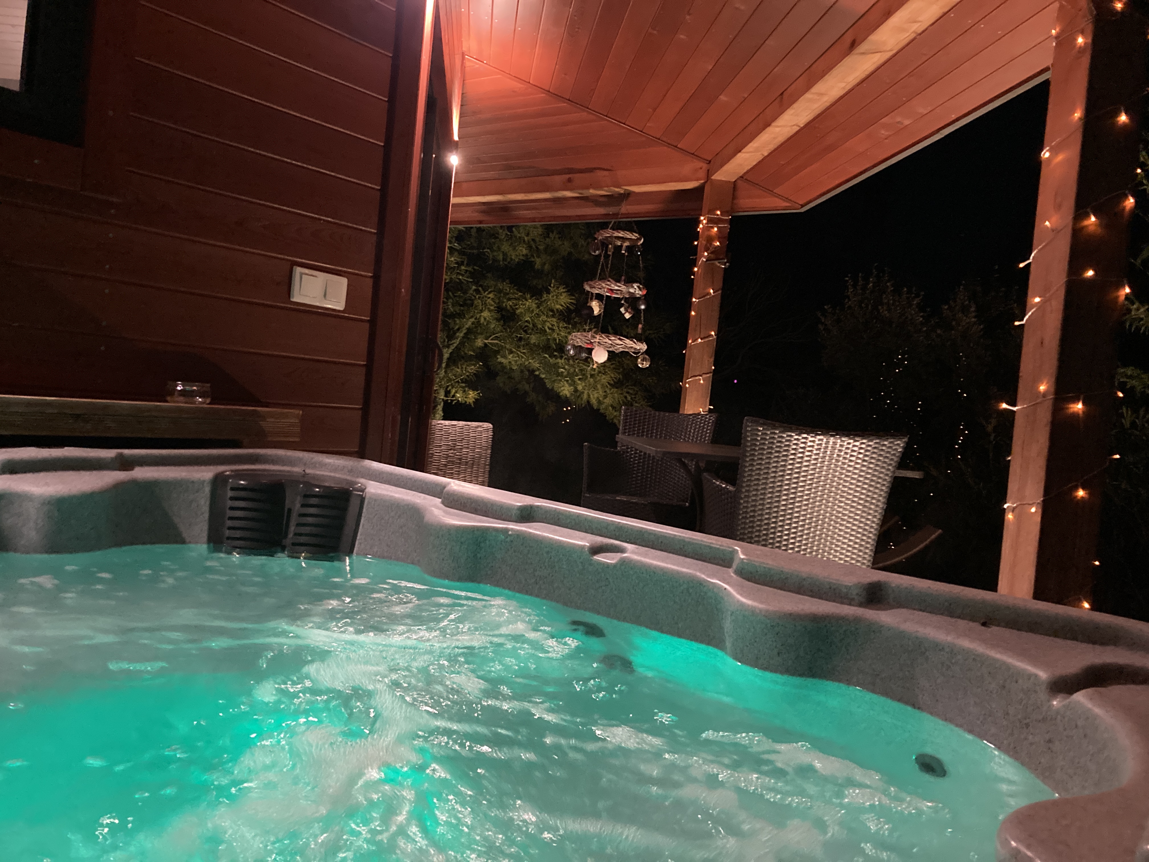 Cabane Spa du Potager : une évasion sensorielle en Occitanie à Villarzel Du Razès — espace de vie