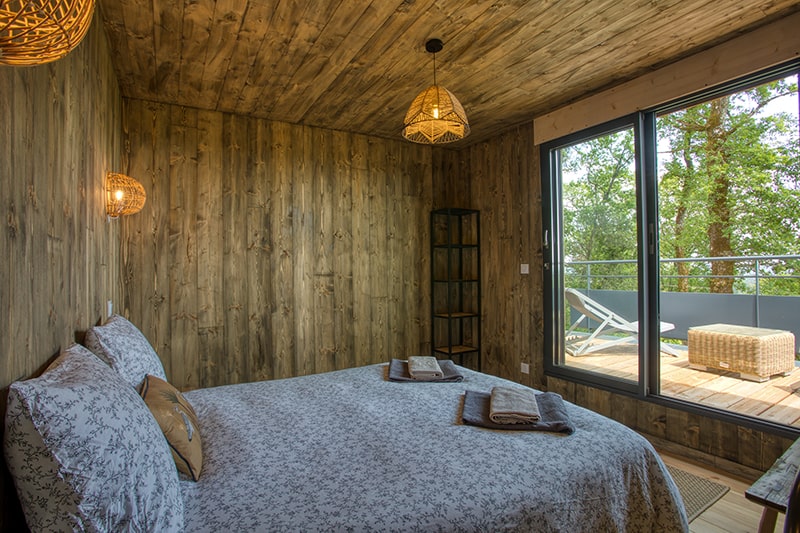 Évasion dans la Cabane Spa des Charmes en Aquitaine à Sarlat — espace de vie