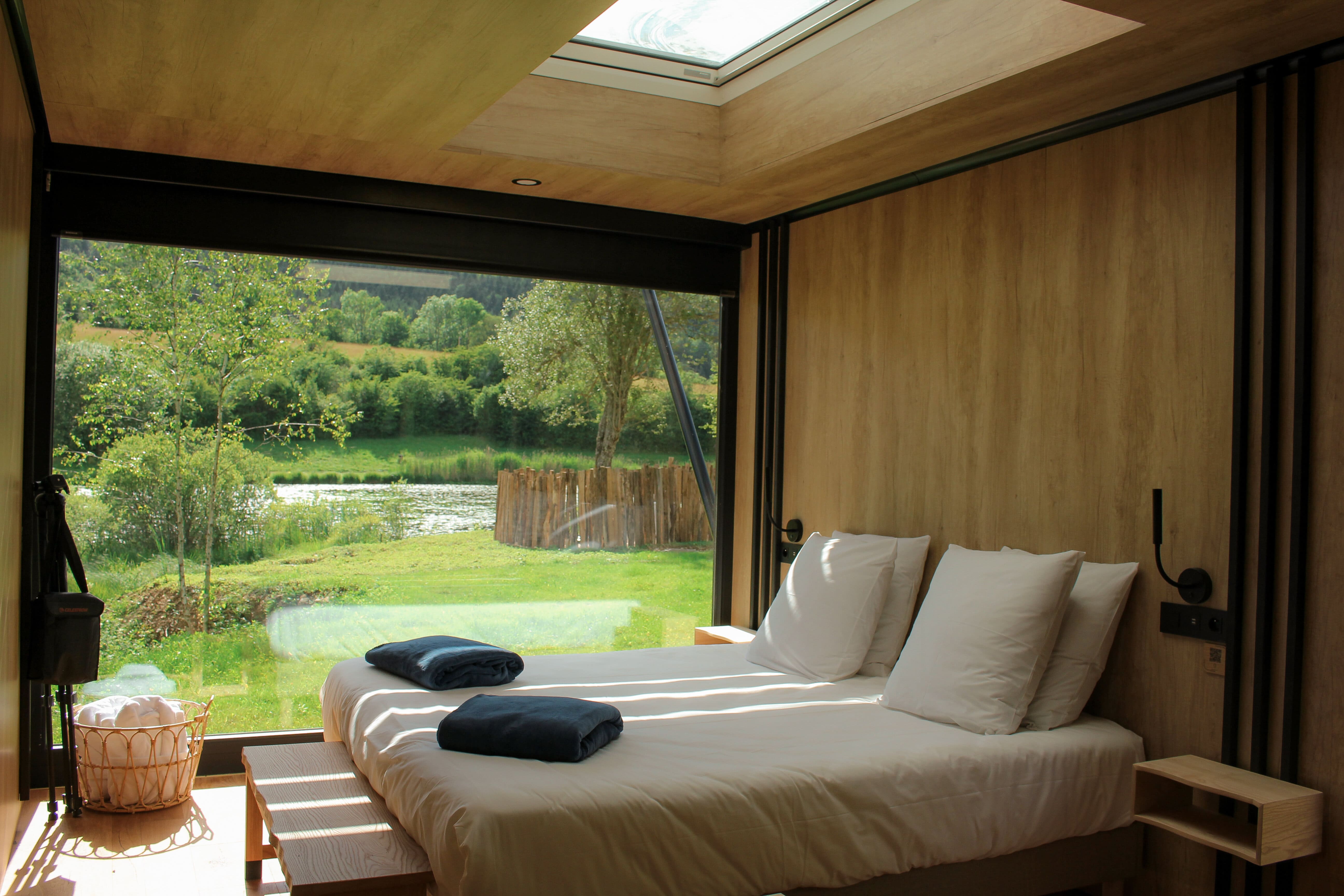 Lodge Duo sur Terre & Spa : une évasion sensorielle en Rhône-Alpes à Plateau D'hauteville — salle de bain