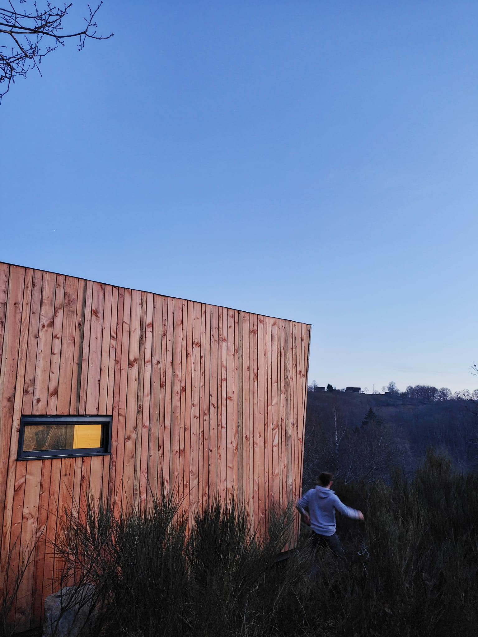 Séjournez dans une tiny house moderne au cœur de l'Auvergne à Cros — détail architectural