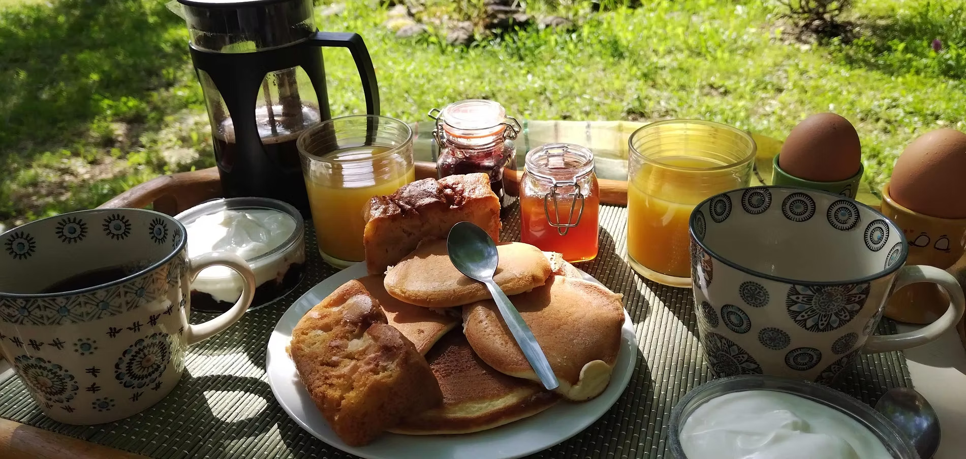 La Roulotte de l'Echappée Sauvage — Séjour relaxant avec spa à Lot-et-Garonne à Agen — cuisine