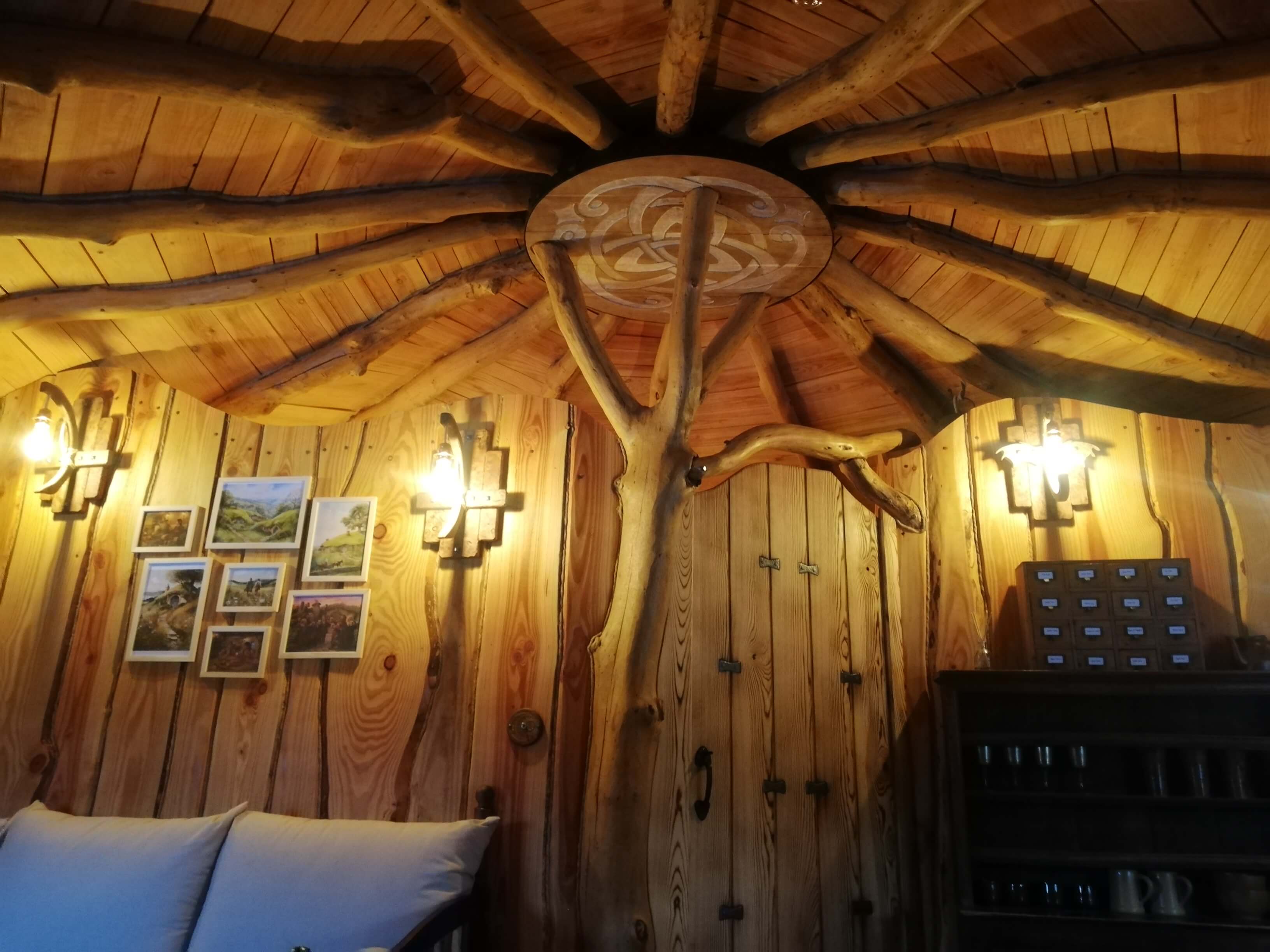 Le refuge des Hobbits — Maison insolite avec spa à La Roche-Posay à La Roche-Posay — espace de vie