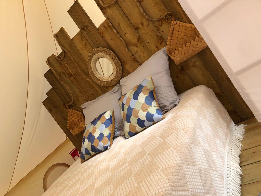 Tente Sibley T5 — Séjour nature avec spa à Eure-et-Loir à Amilly — salle de bain