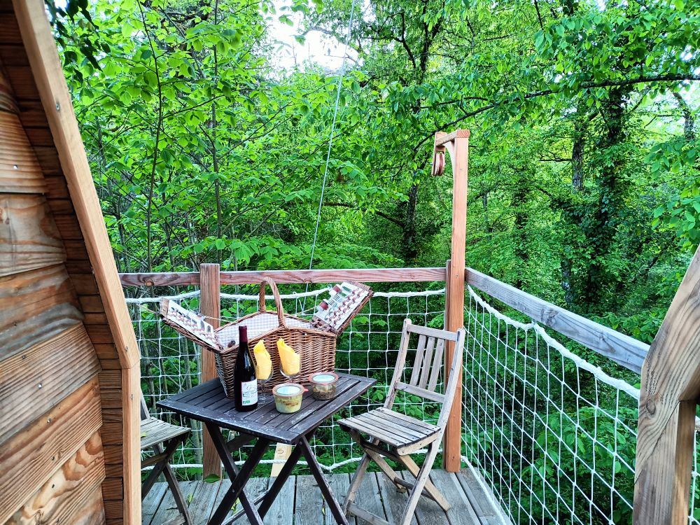 Photo 9/9 — Cabane « La cabane perchée du château : une expérience insolite en pleine nature » à Gizeux Indre-et-Loire