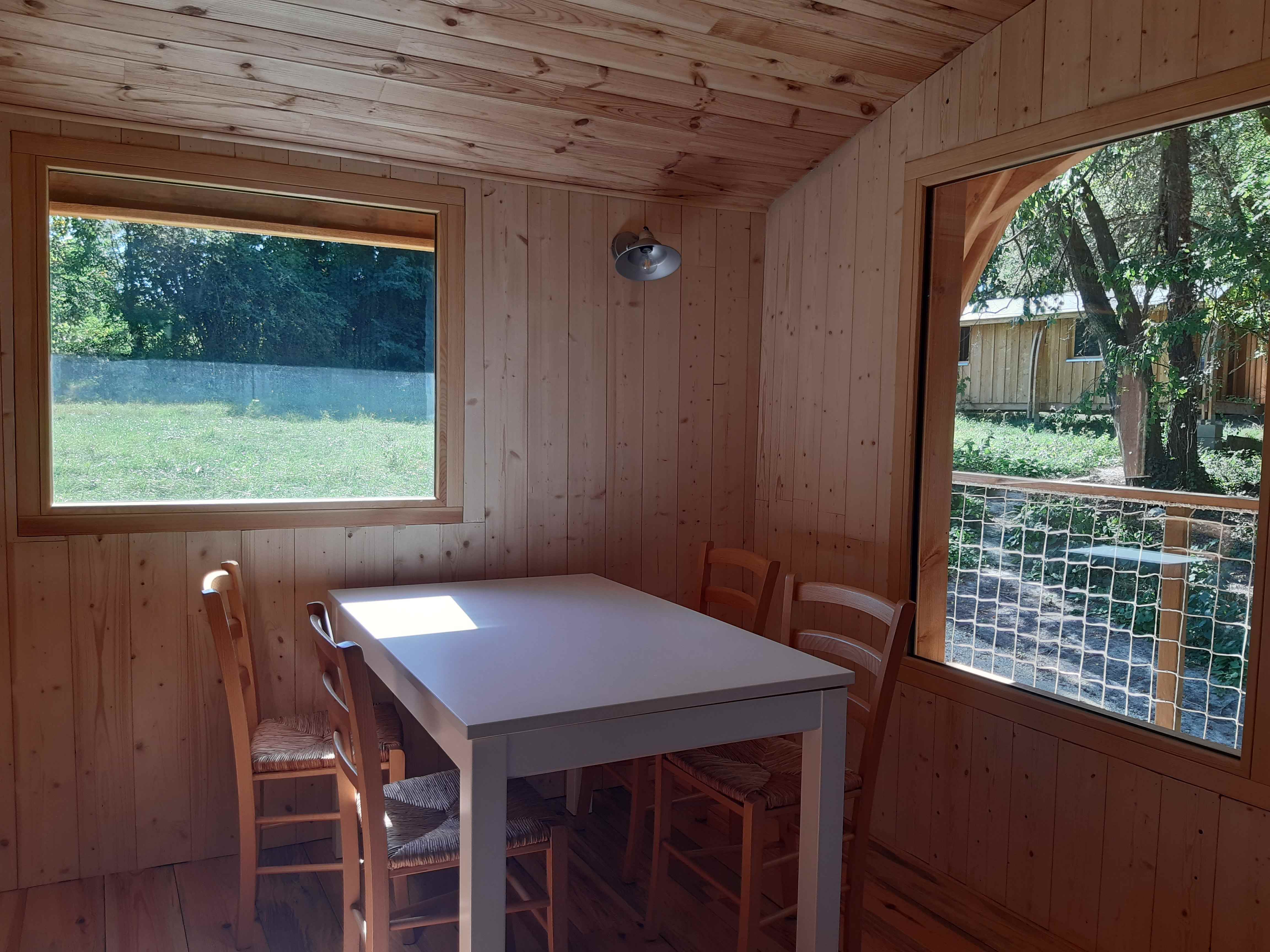 La cabane du platane — Cabane avec spa à Charnizay (Indre-et-Loire) à Charnizay — cuisine