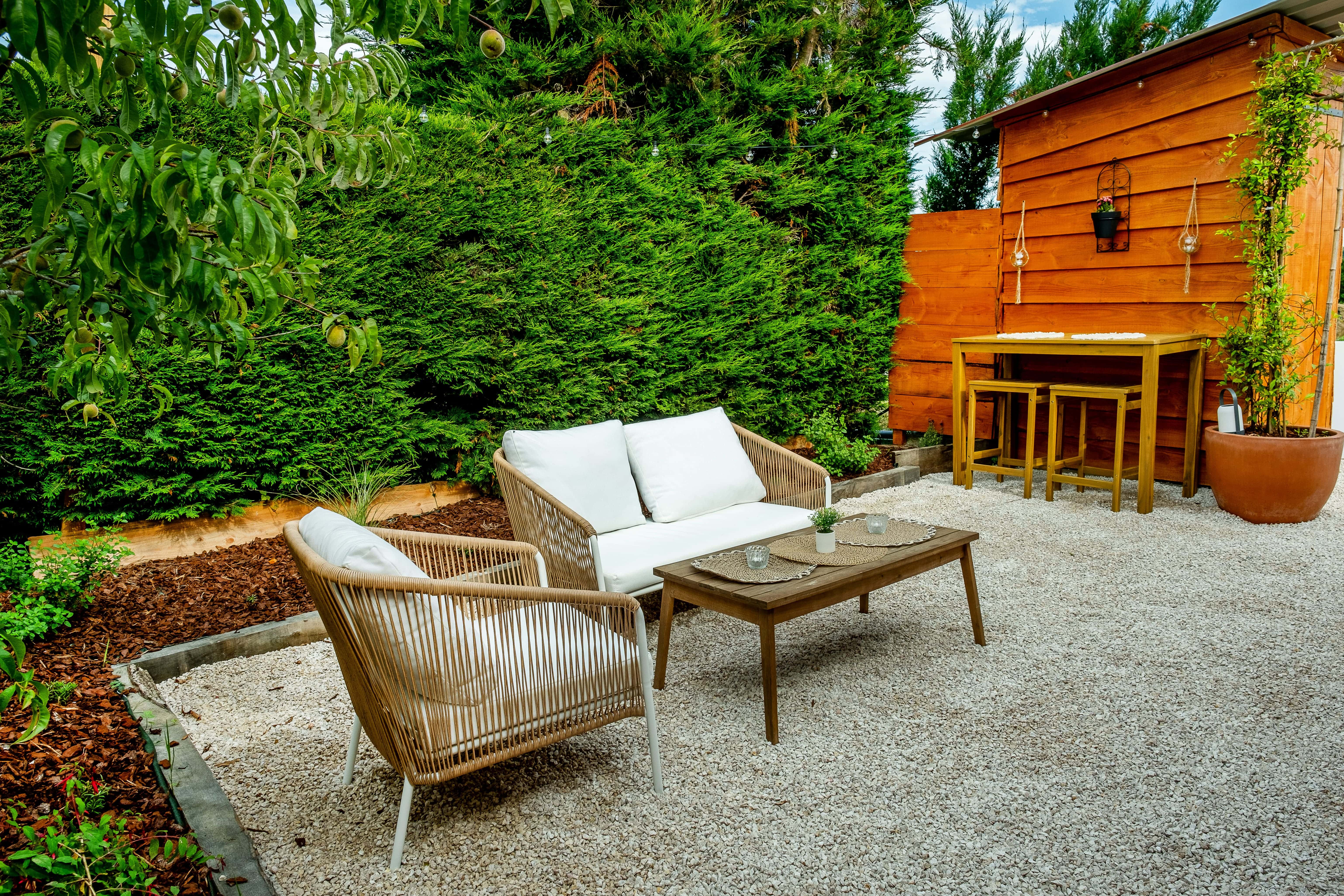 Le Cabanid : une cabane immersive en Midi-Pyrénées à Senac — vue depuis la terrasse