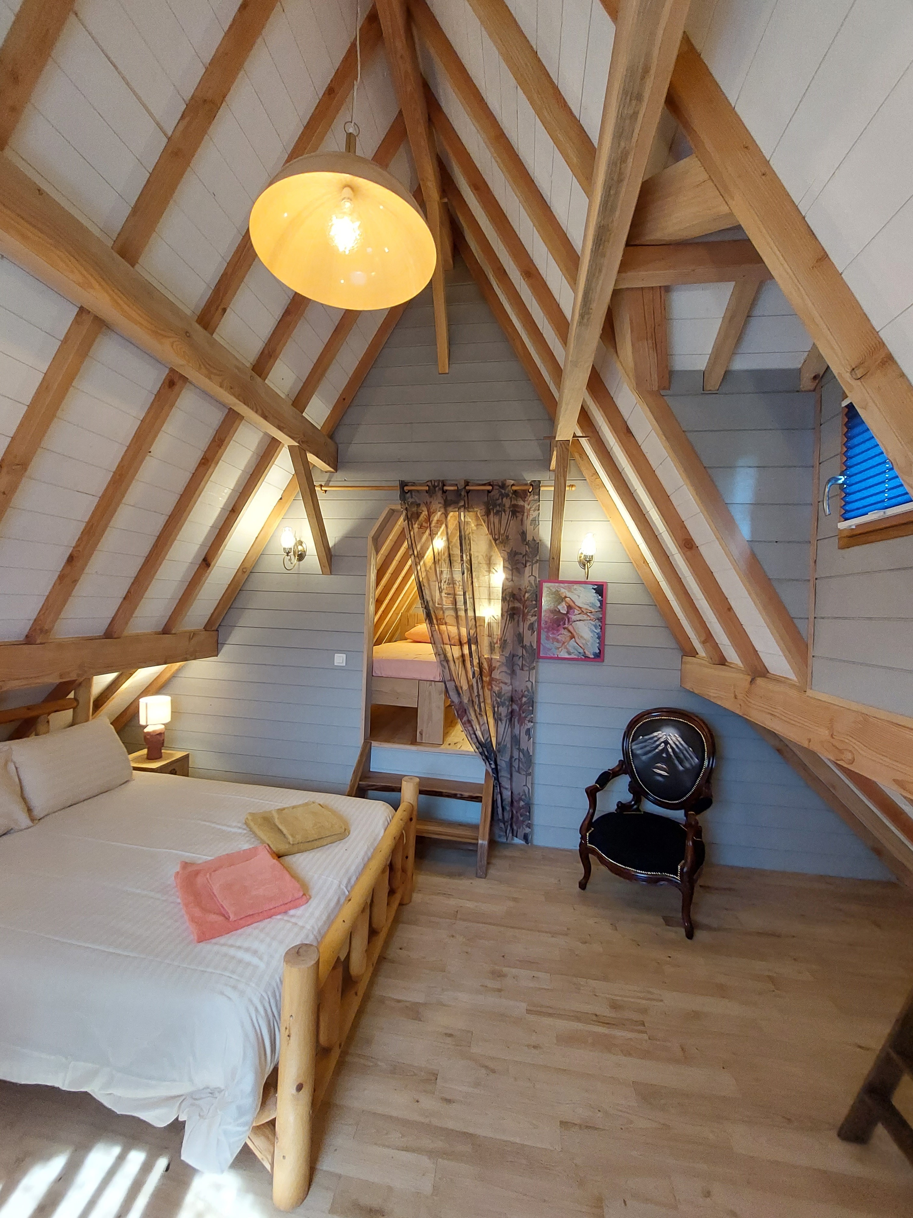 Cabane Féérique — Séjour enchanteur avec spa à Vercors, Drôme à Saint-Jean-En-Royans — vue intérieure