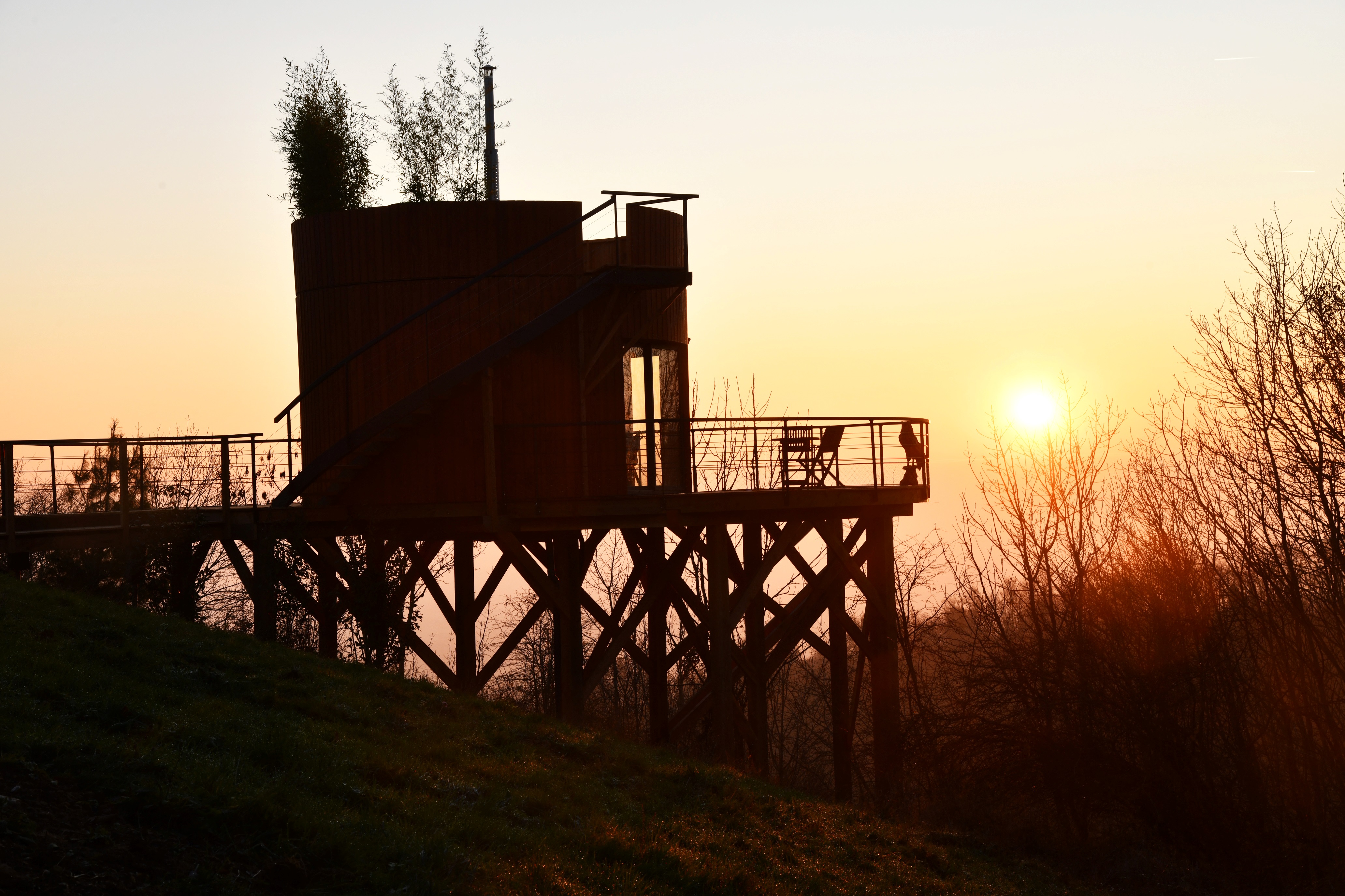 Lodge SPA & Sauna Zen : une cabane sur pilotis au cœur des Alpes — Cabane à Gillonnay