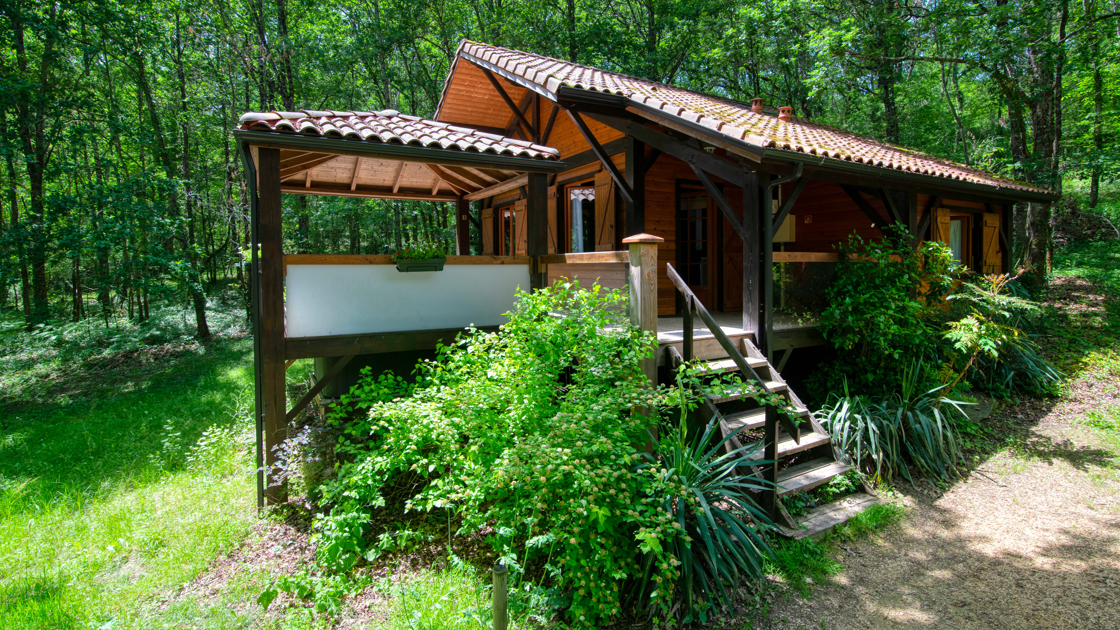 Chalet sur pilotis avec spa : une évasion en pleine nature