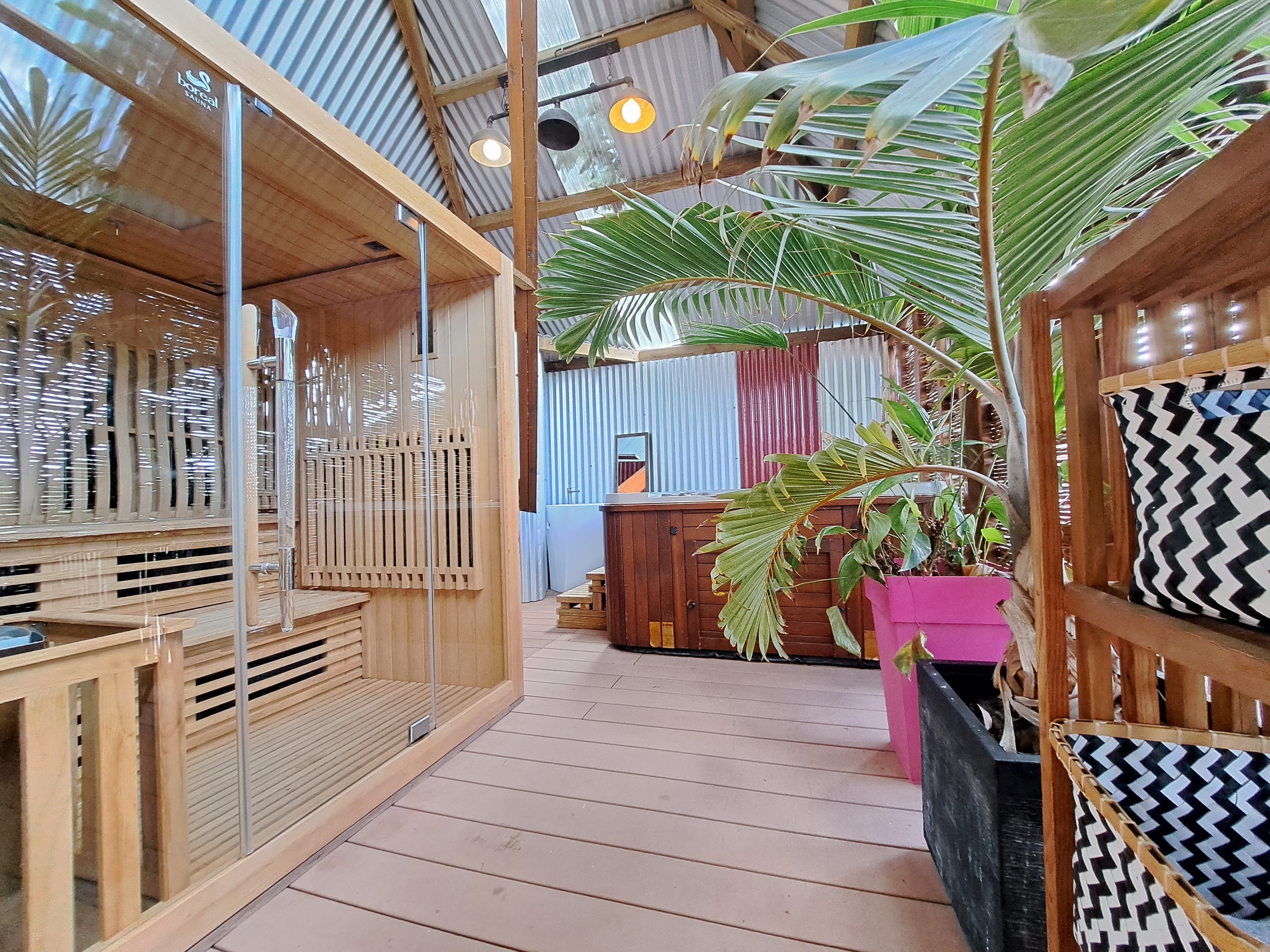 Kaza man coco : une cabane sur pilotis en Guadeloupe à Vieux Habitants — cuisine