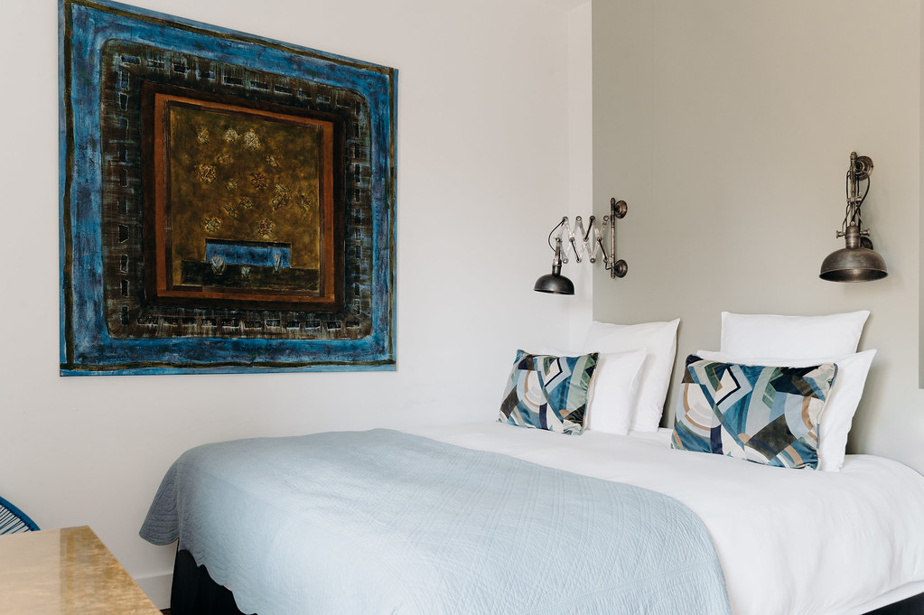 Suite Deluxe avec vue sur le jardin — Hébergement avec spa à Hérault à Montpellier — vue intérieure