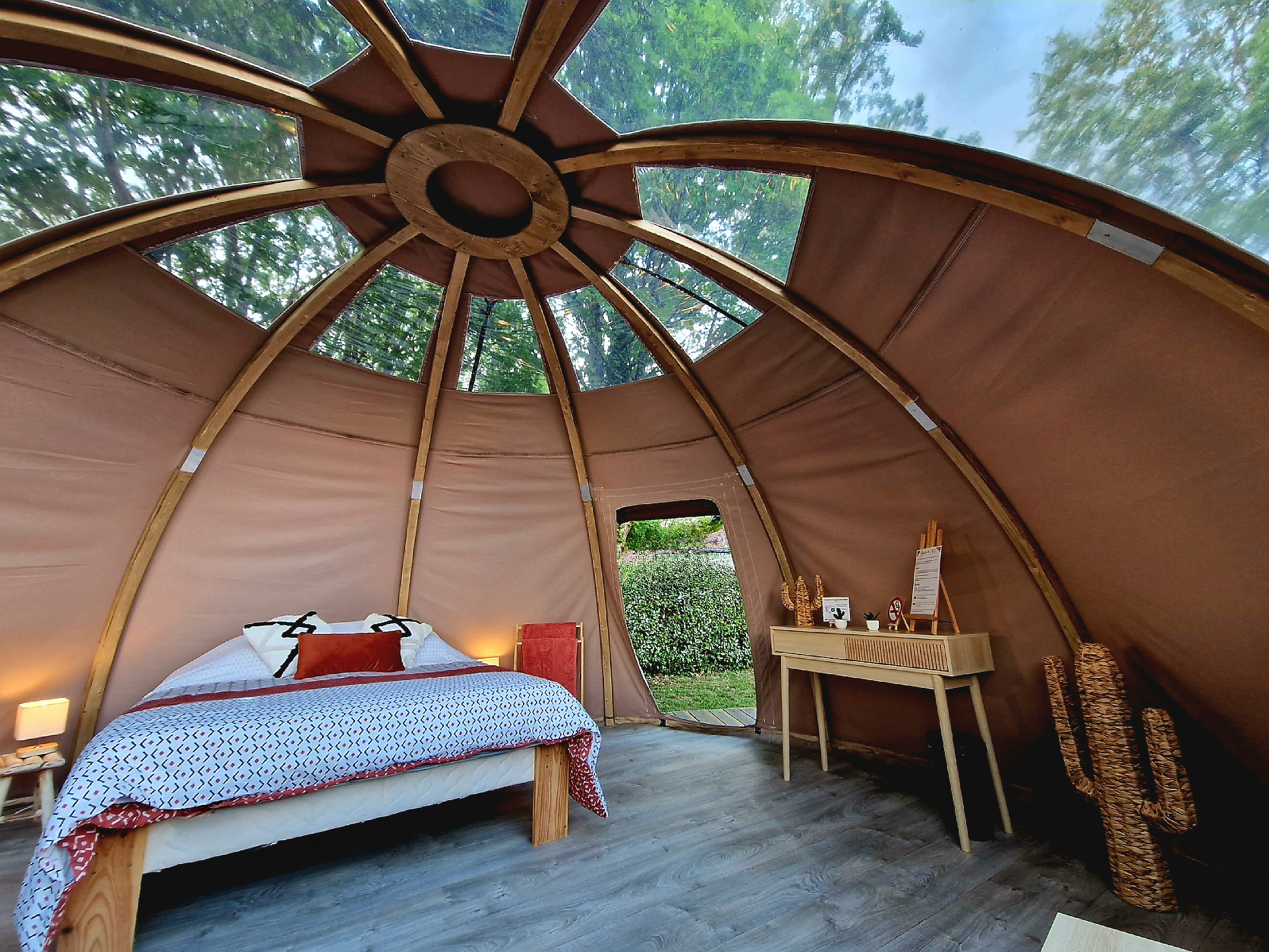 Dôme Vénus — Hébergement insolite avec spa à Landes à Labenne — chambre