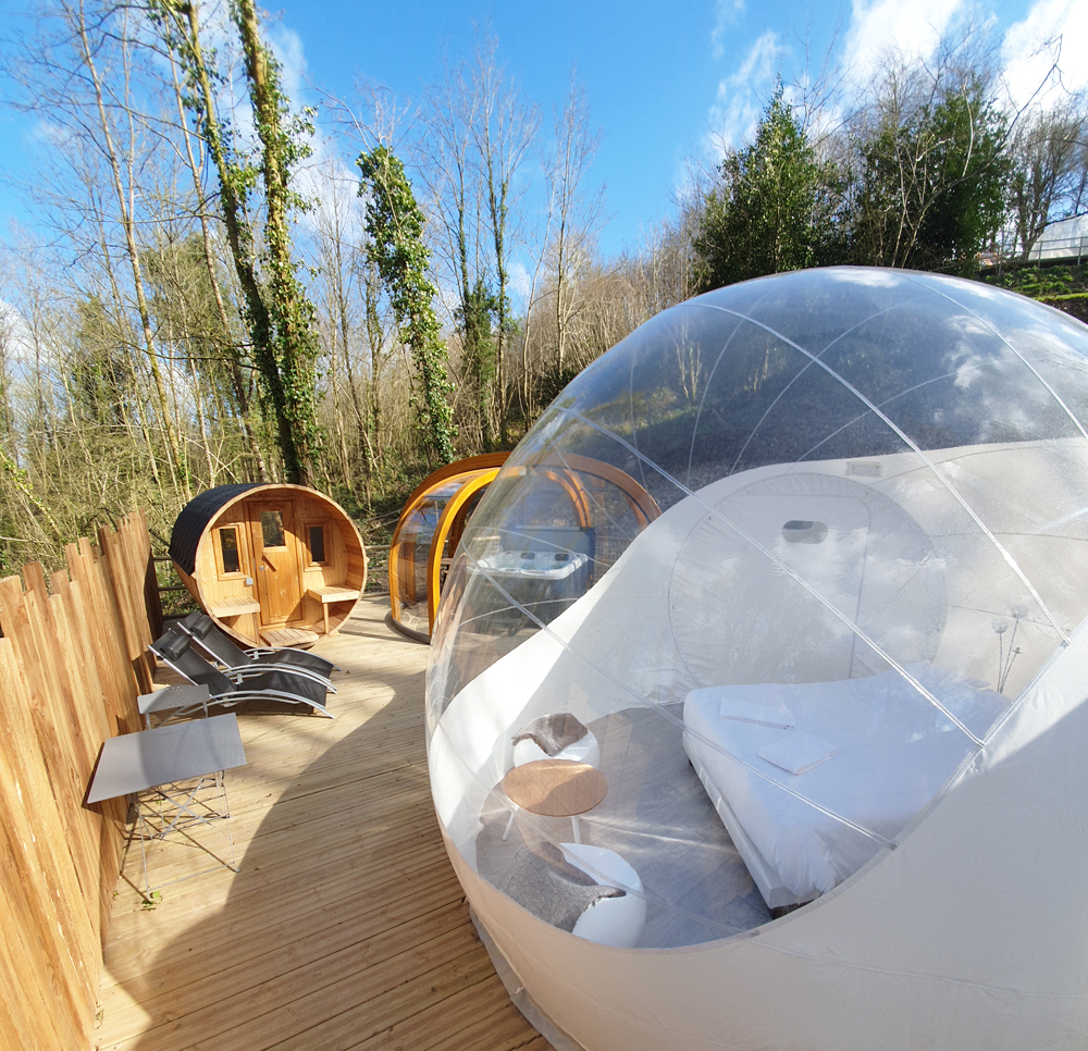 Bulle groseille & Spa — Nuit étoilée à Calvados