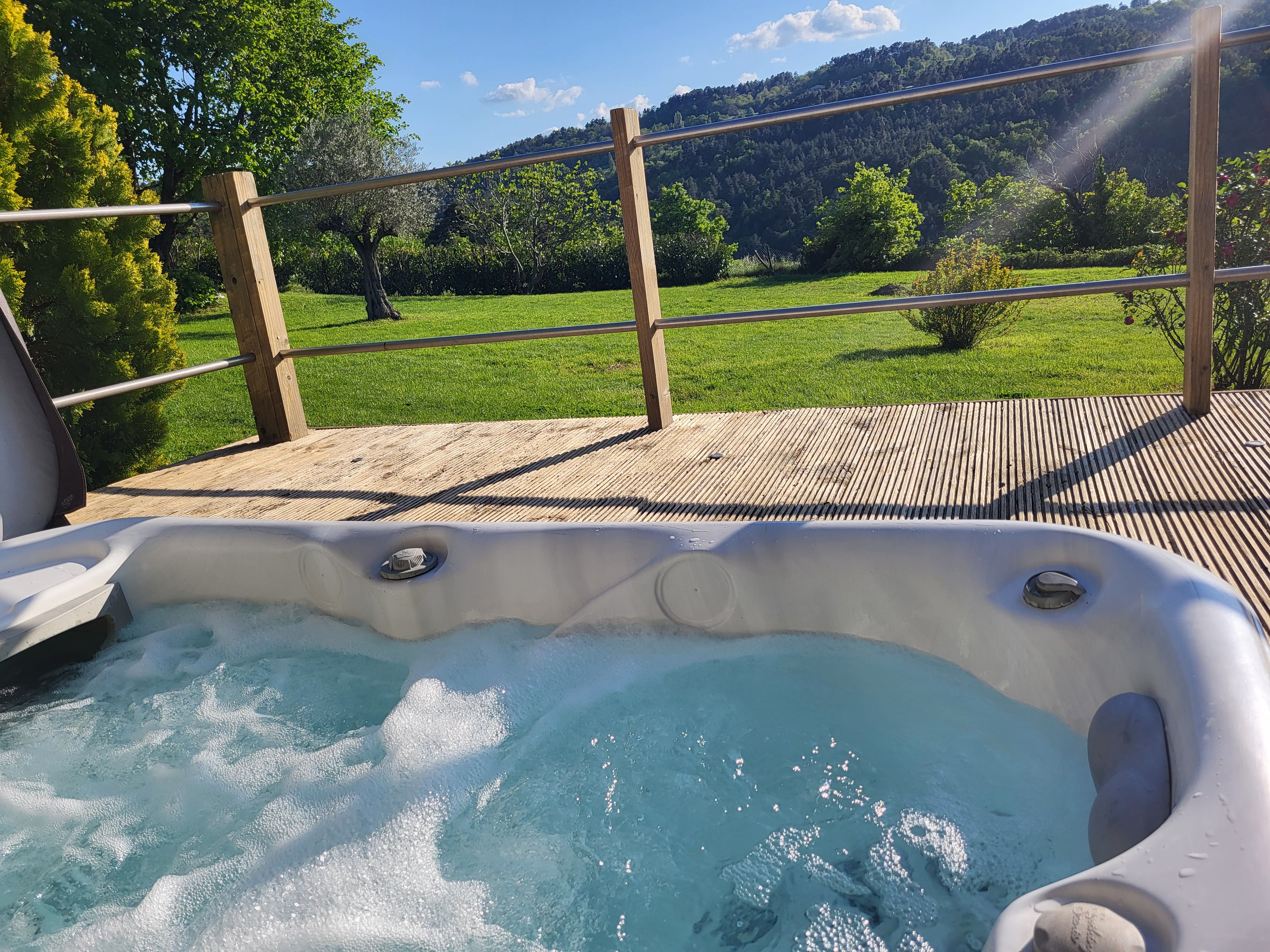 L'Orangerie & Spa — Évasion romantique en Ardèche à Aubenas — vue intérieure