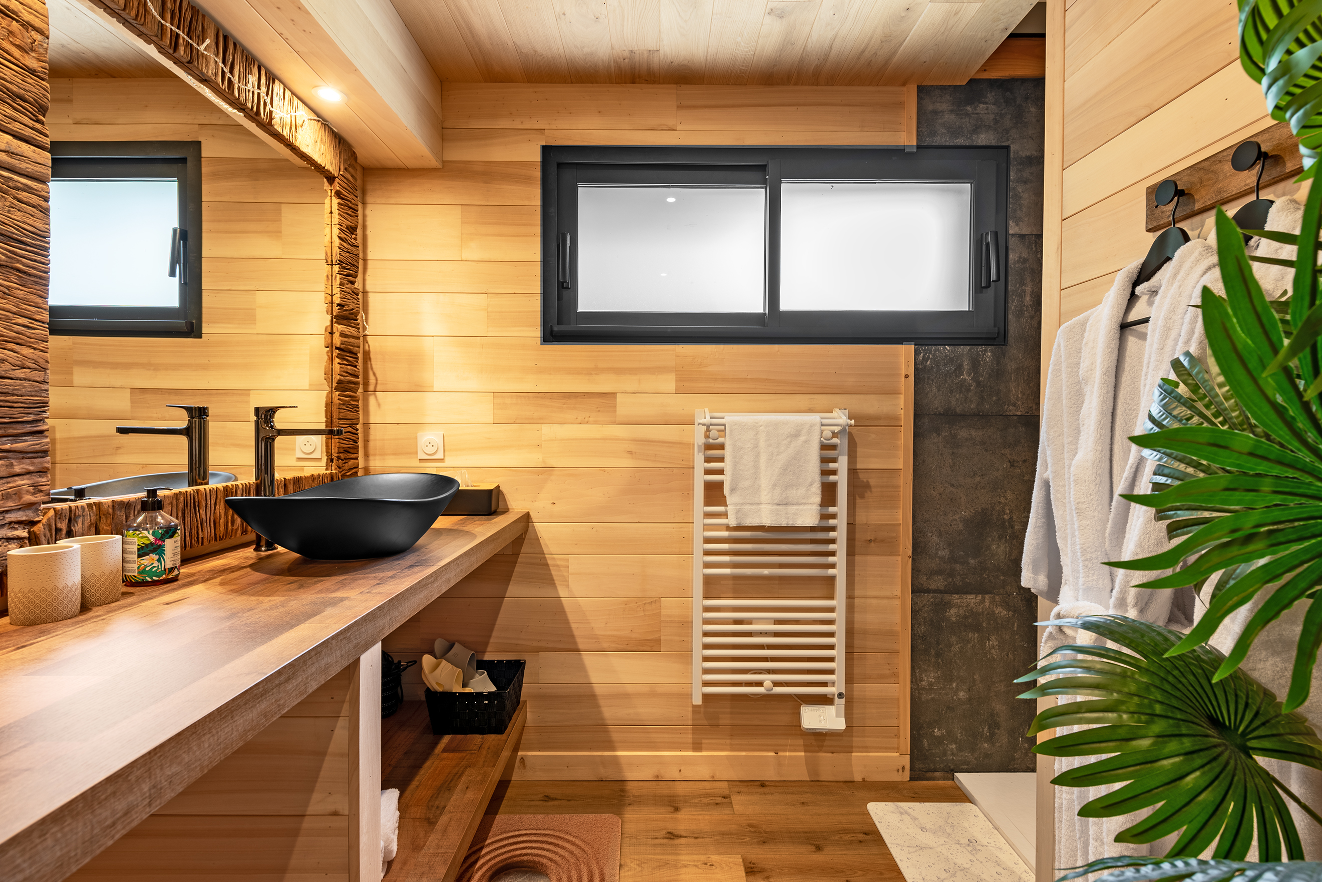 CASA HIMALA & SPA — Cabane sur pilotis avec spa à Ségala (Aveyron) à Anglars-Saint-Félix — environnement naturel
