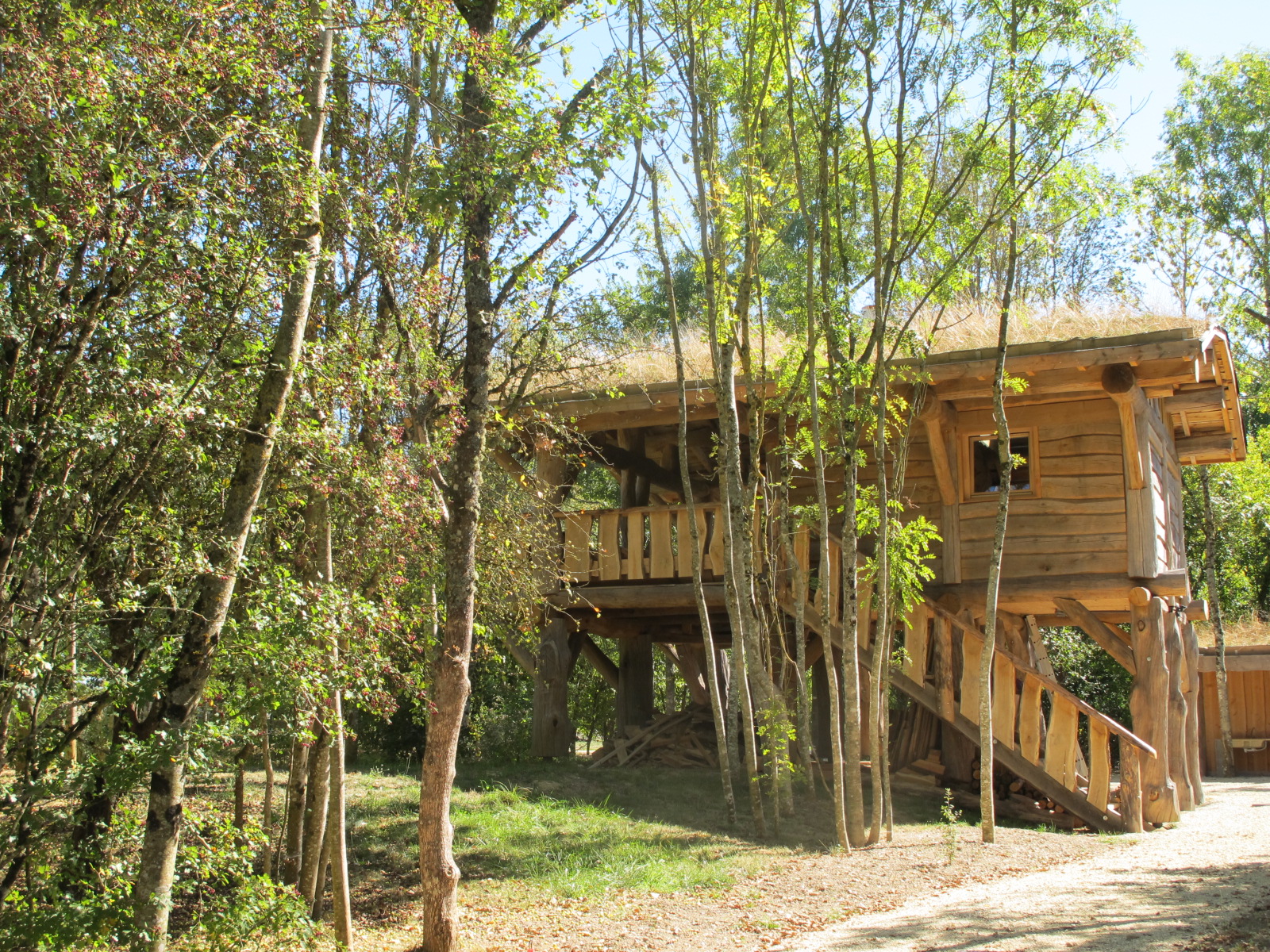 La Cabane Spa du Pêcheur — Cabane sur pilotis avec spa à Aube à Othentic — vue intérieure
