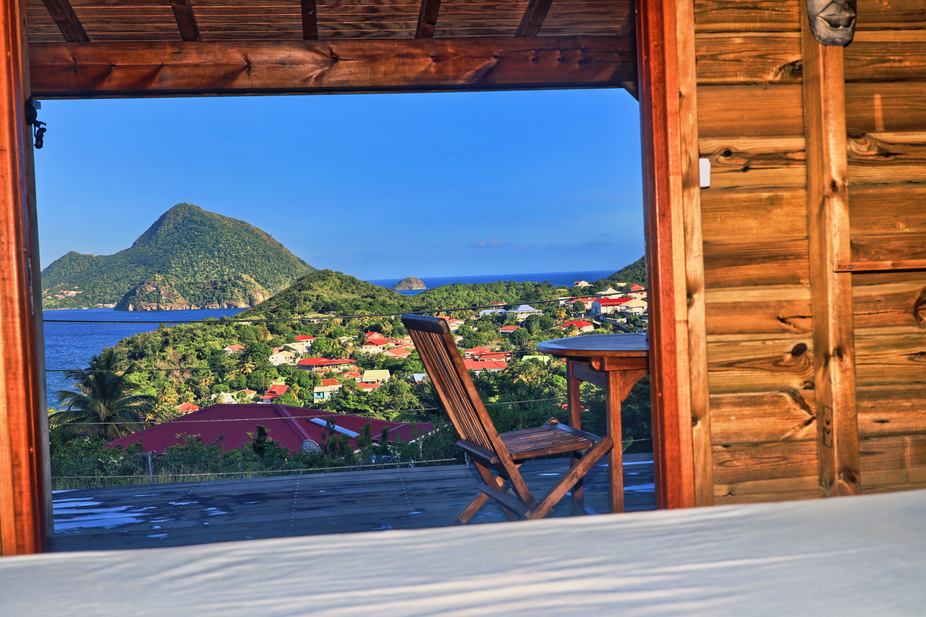 Ti Kaz Anoli : une cabane au cœur de la Guadeloupe — Cabane à Terre-De-Bas
