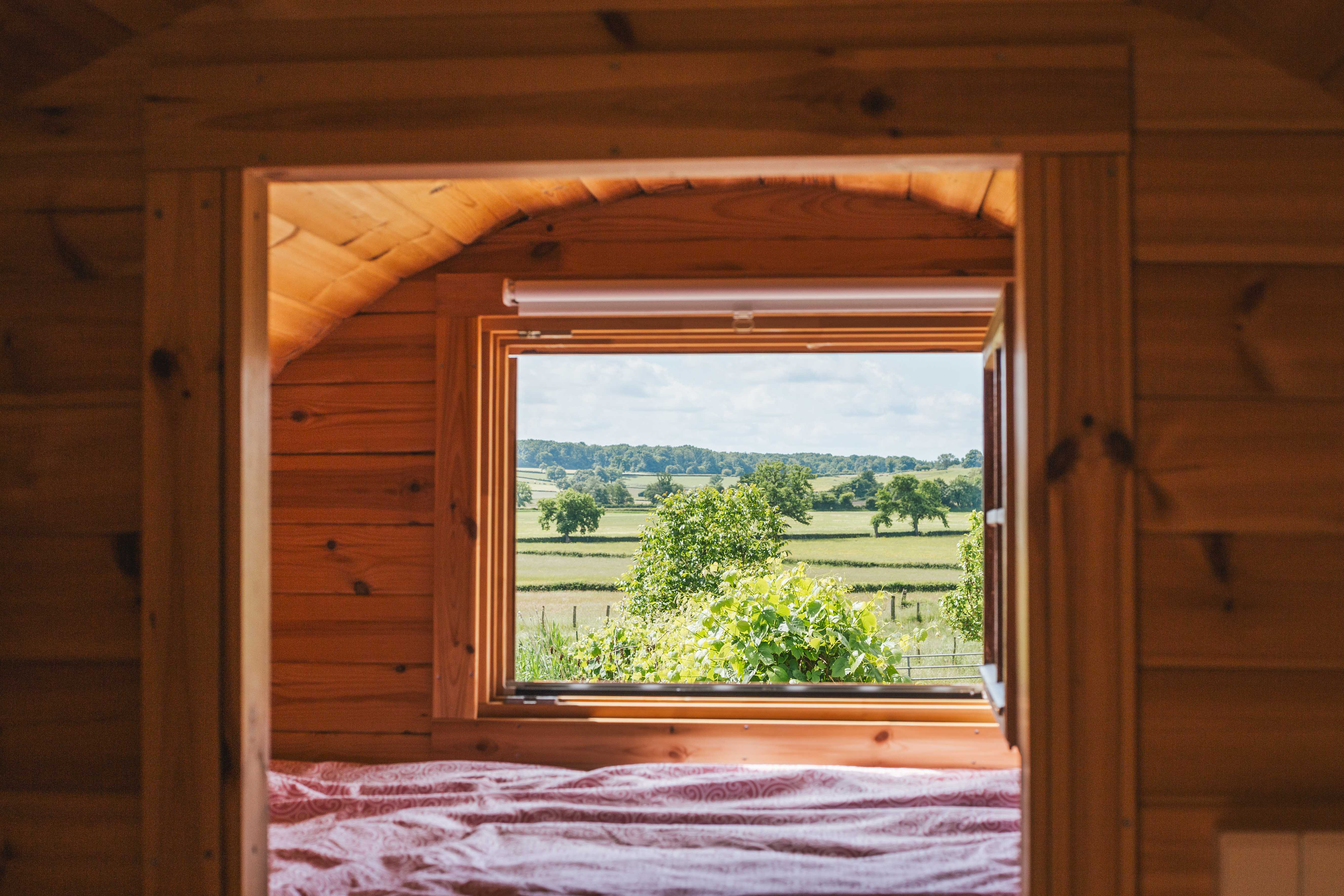 Tonneau en bois insolite — Hébergement avec spa à Saône-et-Loire à Autun — cuisine