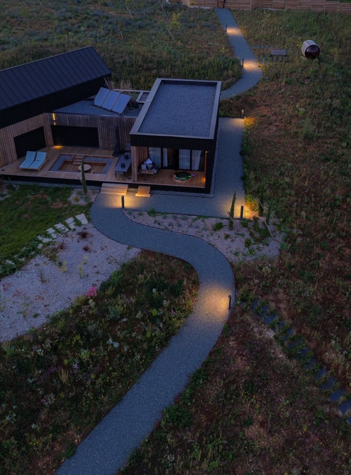 Hestia + Freya — Ecolodge d'exception avec bains nordiques à Aube à Bar-sur-Aube — vue intérieure