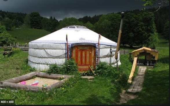 Séjournez dans une yourte au cœur de la Franche-Comté
