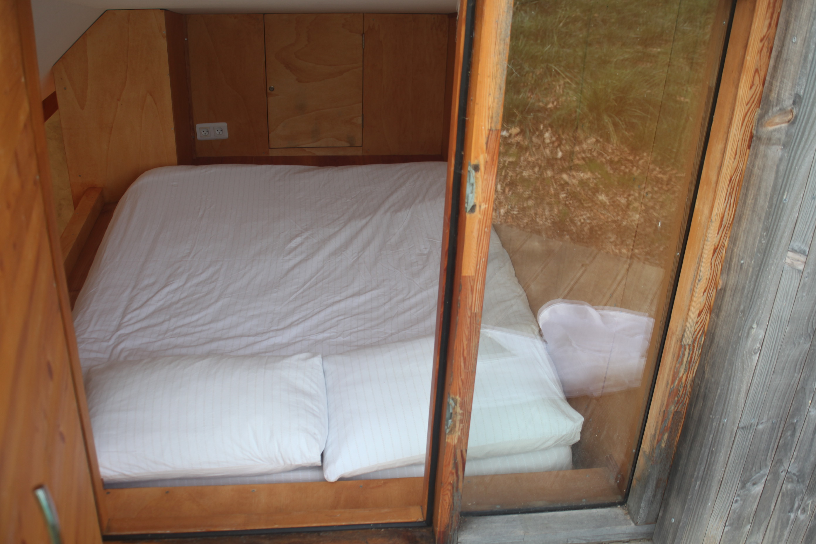 La cabane jaune — Cabane végétalisée avec spa à Haute-Vienne à Nieul — environnement naturel