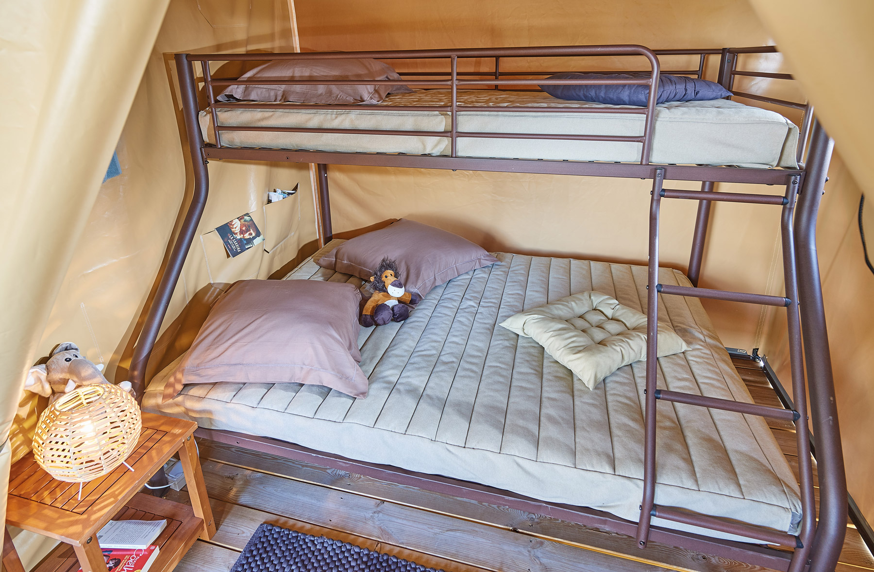 Lodge Confort Carladès : une immersion au cœur de la nature à Thérondels — espace de vie