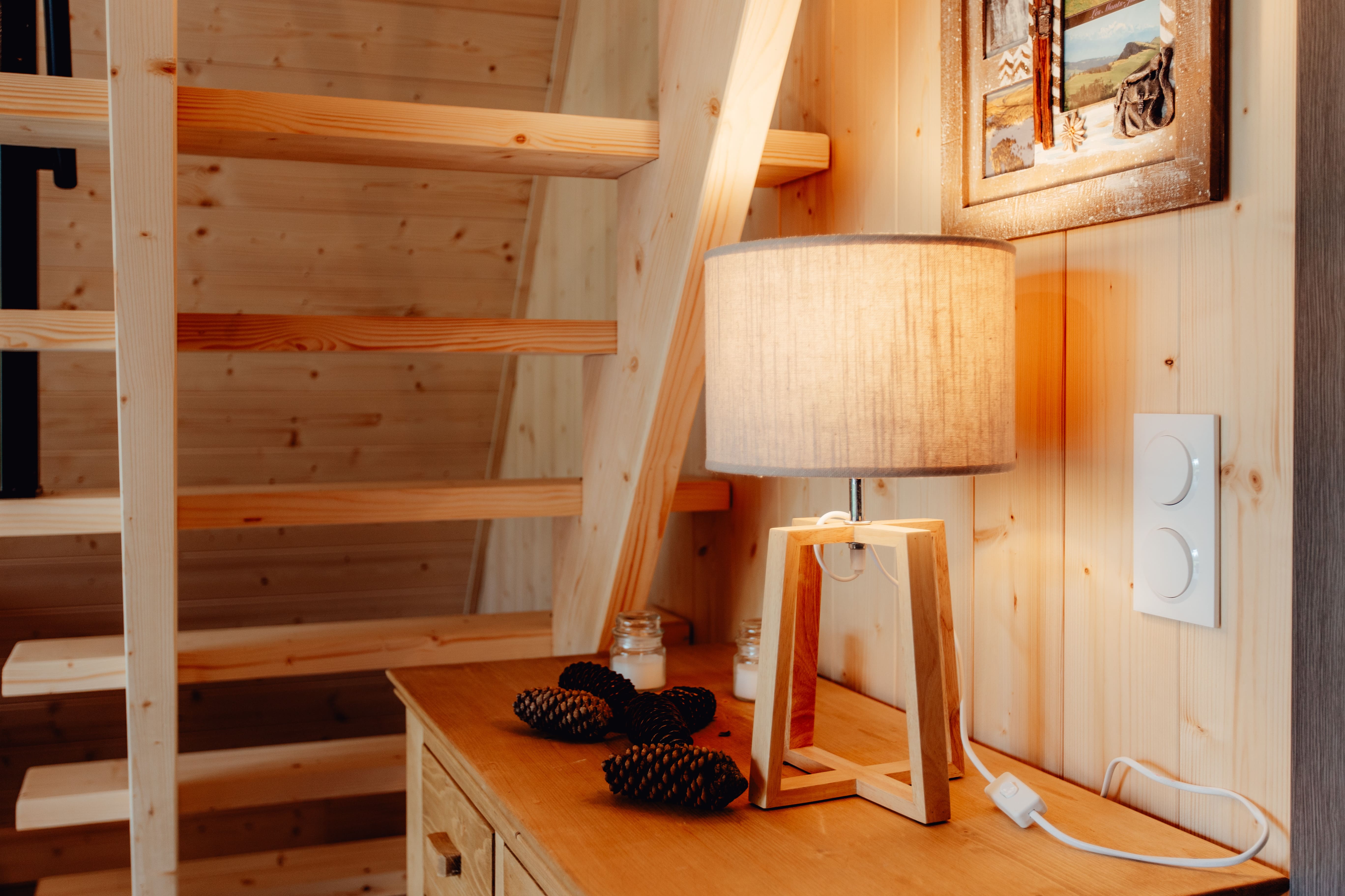 Chalet romantique en Franche-Comté : une évasion en pleine nature à Coyron — vue depuis la terrasse