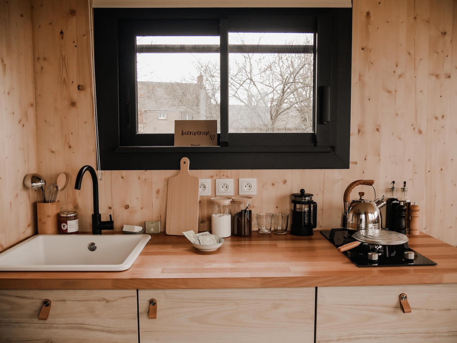 Parcel Tiny House — Évasion écoresponsable à 1h40 de Paris dans le Loiret à Olivet — salle de bain