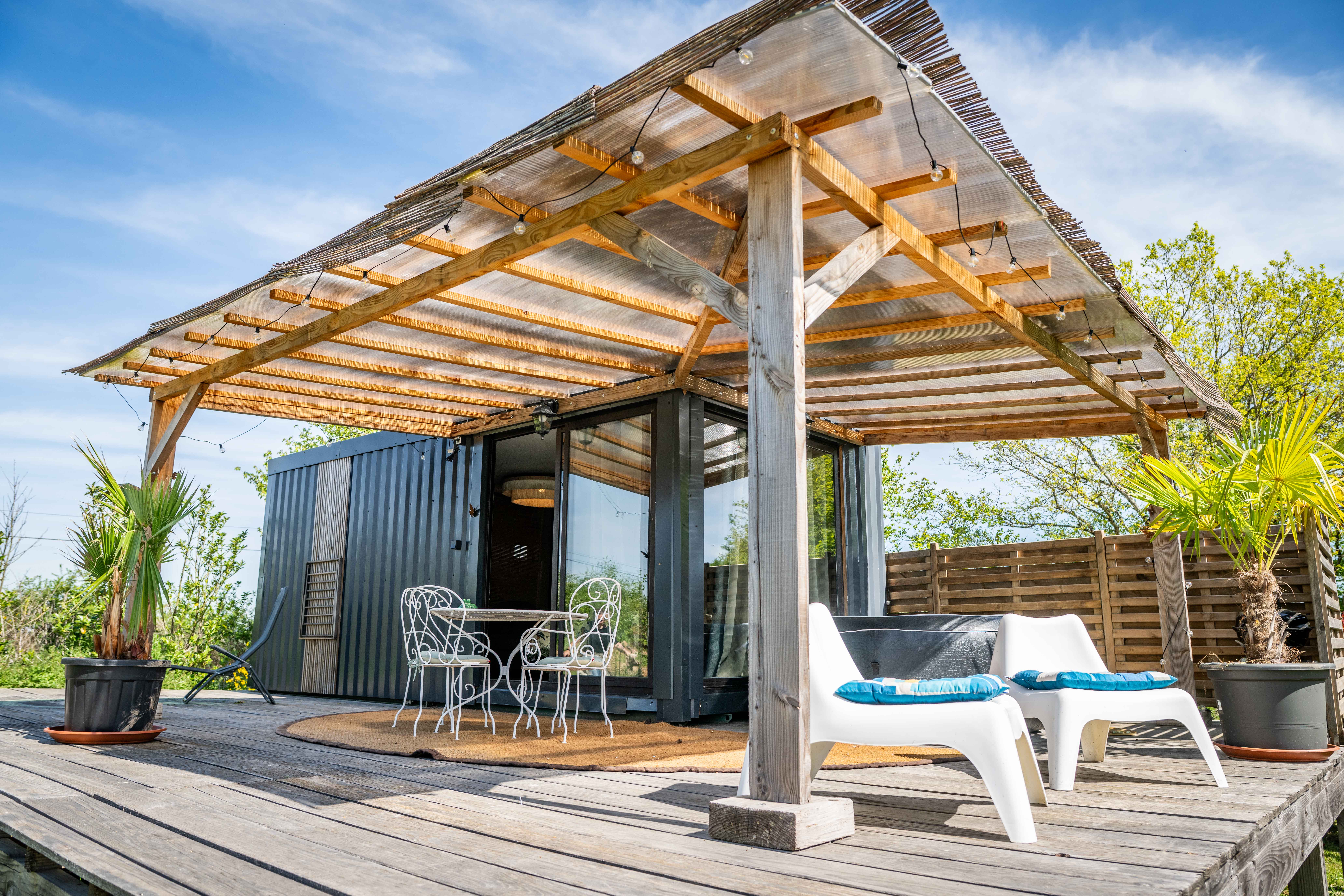 Container Gaïa & Spa : une immersion insolite en Bourgogne à Saint Germain Des Champs — cuisine