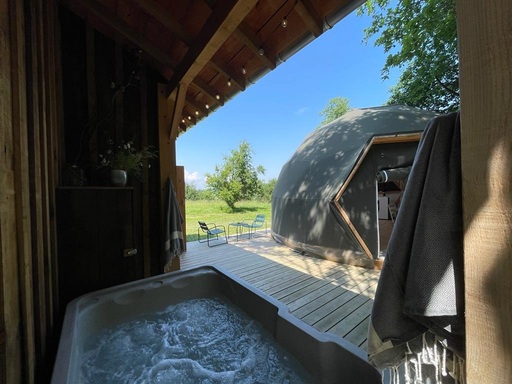 Lichen dôme géodésique & Spa : une évasion sensorielle en pleine nature à Lagraulet Du Gers — détail architectural
