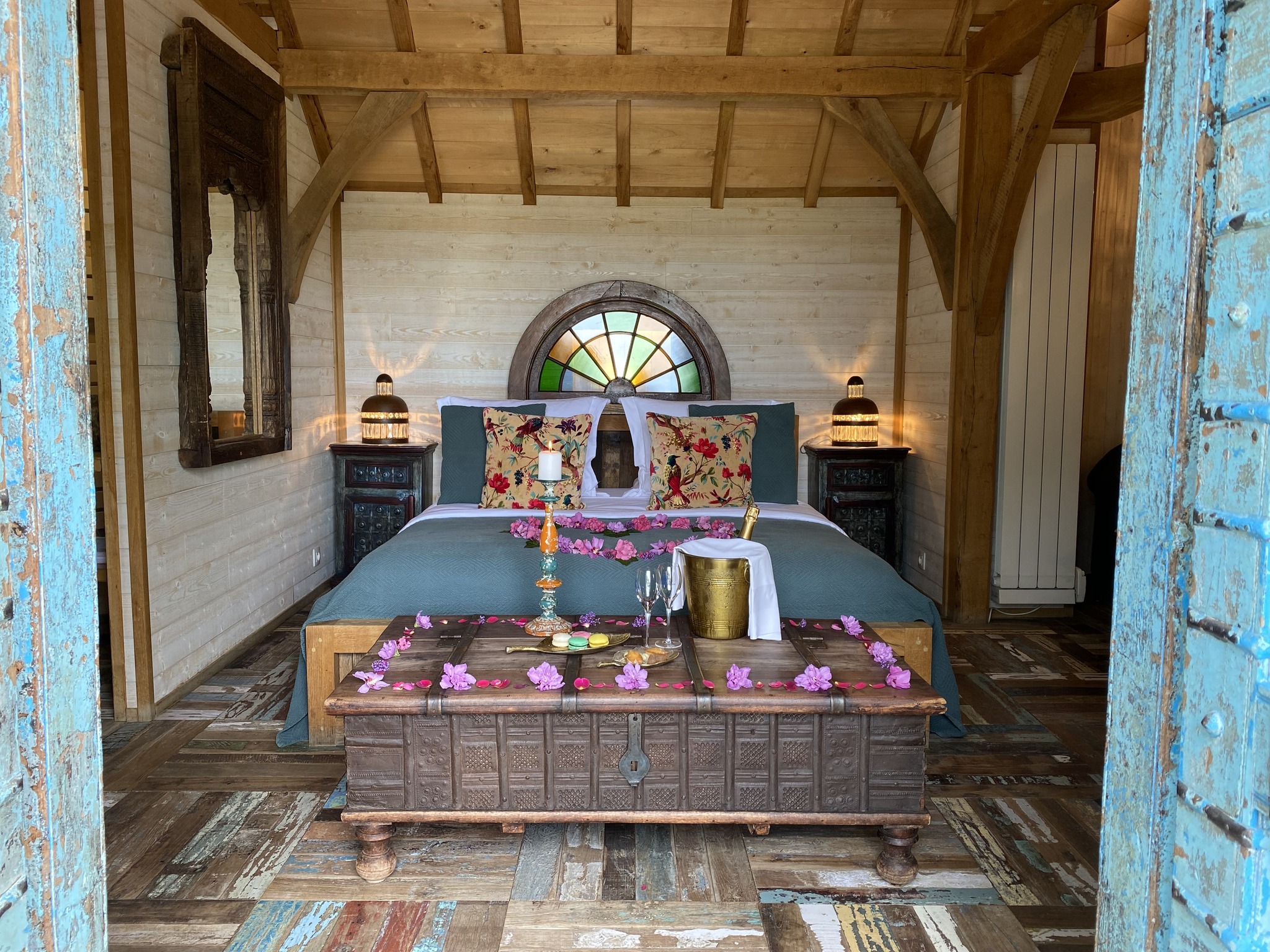 Cabane Château Monbazillac & Spa : une expérience en hauteur à Beaumontois En Perigord — vue depuis la terrasse