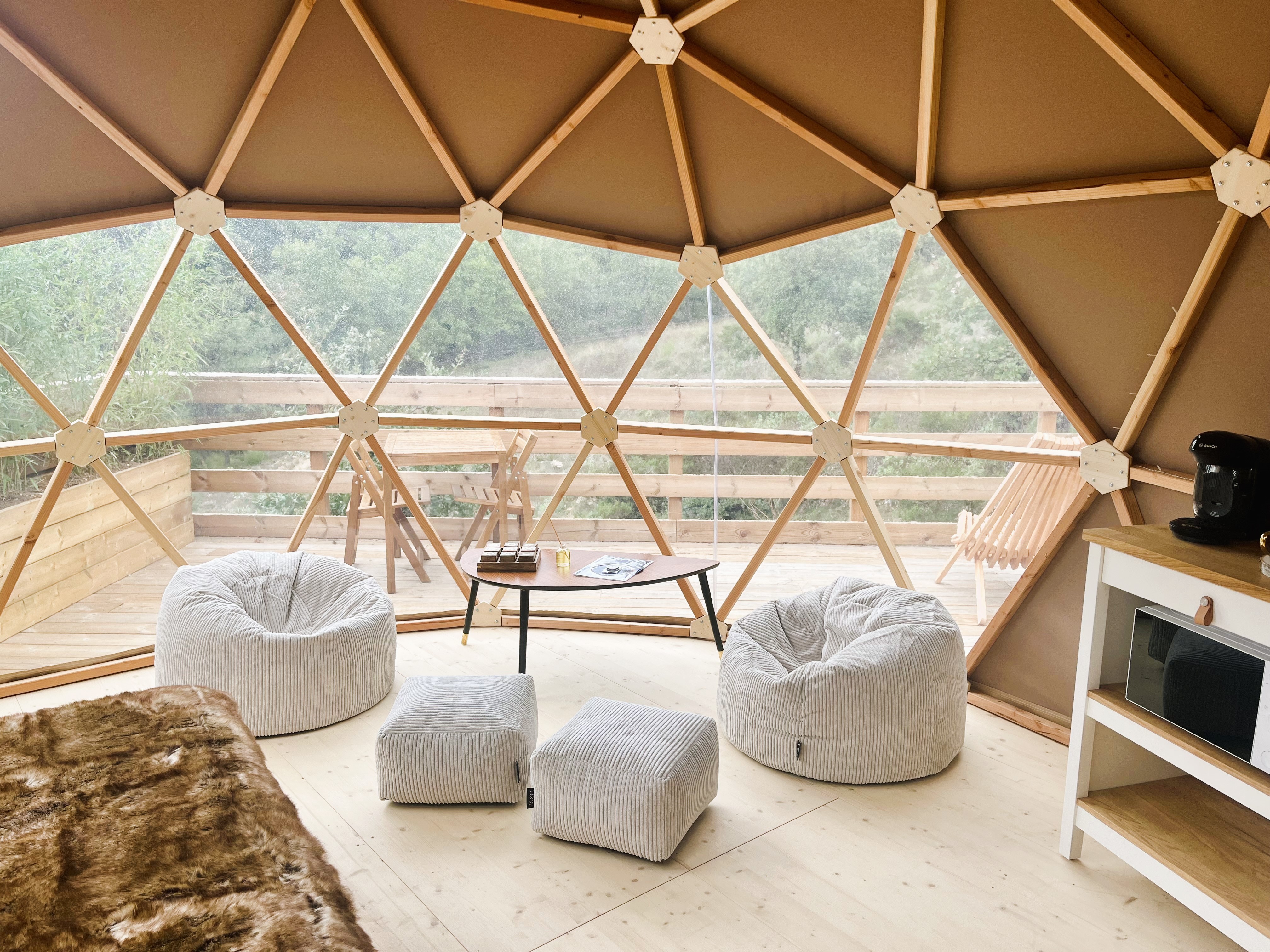 Dôme Sirius : une nuit étoilée en Provence à Rocbaron — salle de bain