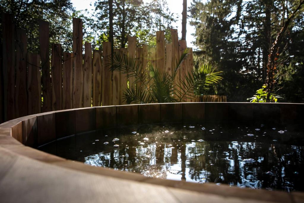 Panorama Rooftop & Spa : une expérience inédite en Midi-Pyrénées à Albias — salle de bain