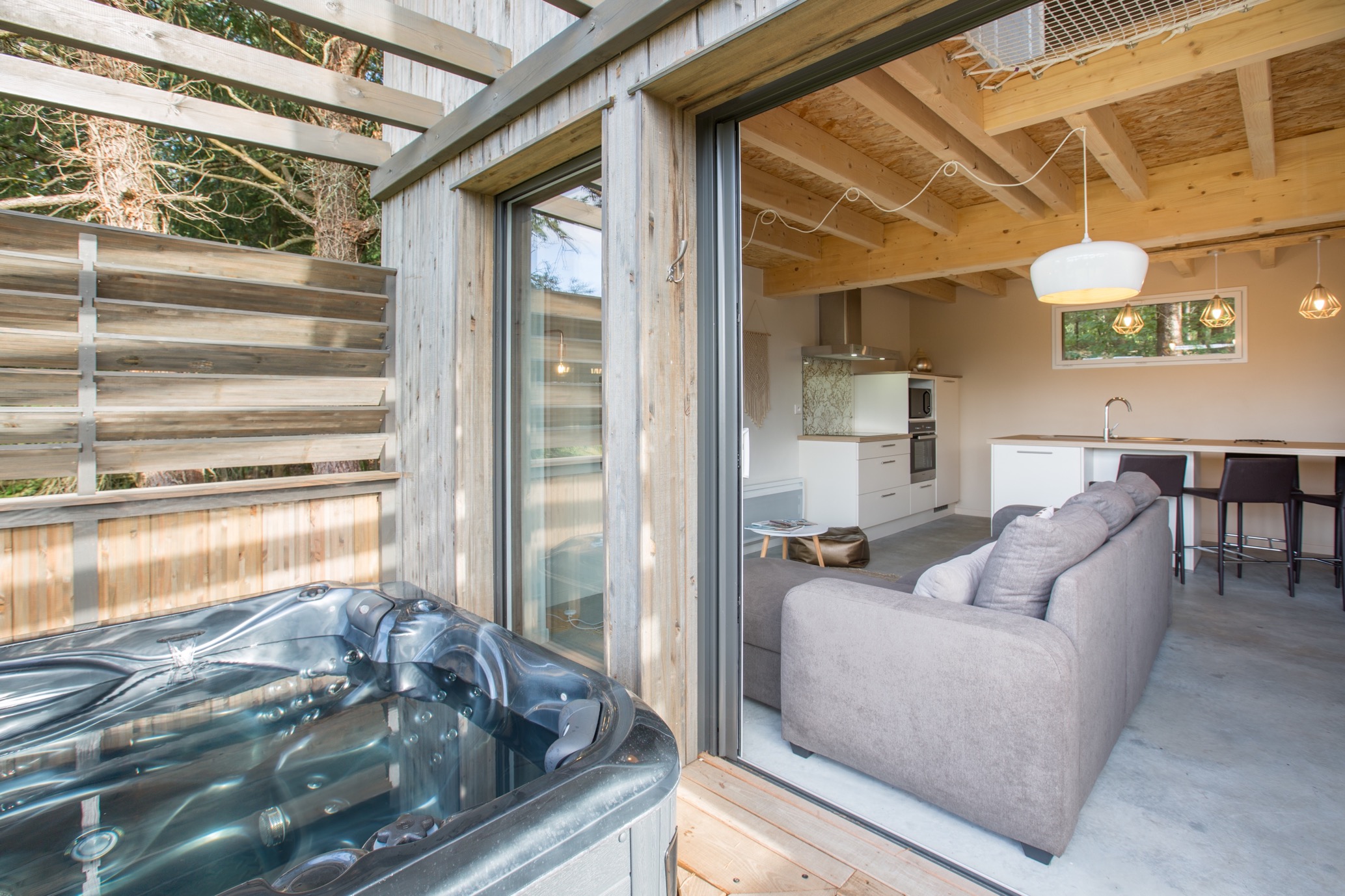 Lodge Spa Jeanne : une cabane immersive en Limousin à Palazinges — salle de bain