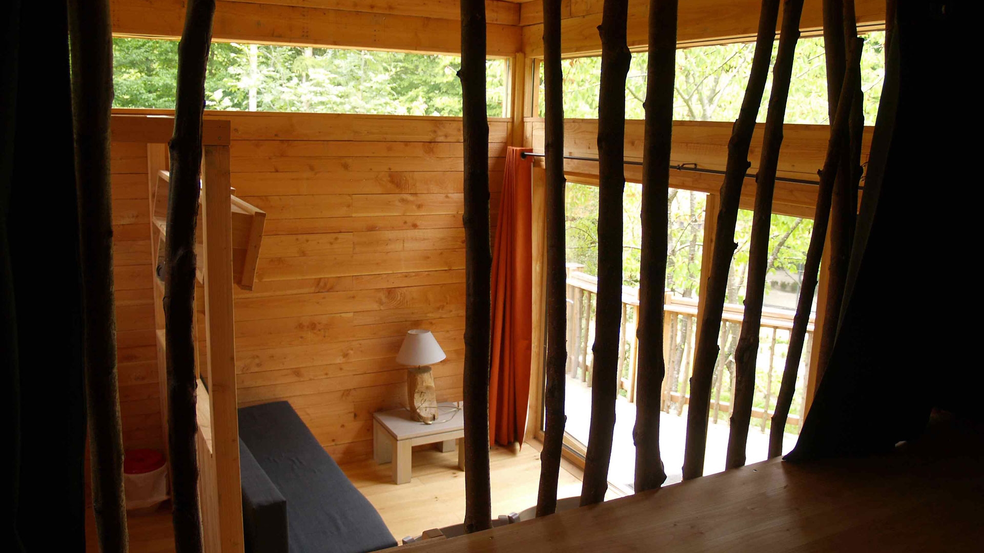 Un lodge safari au cœur de l'Auvergne à Chamalières-Sur-Loire — détail architectural